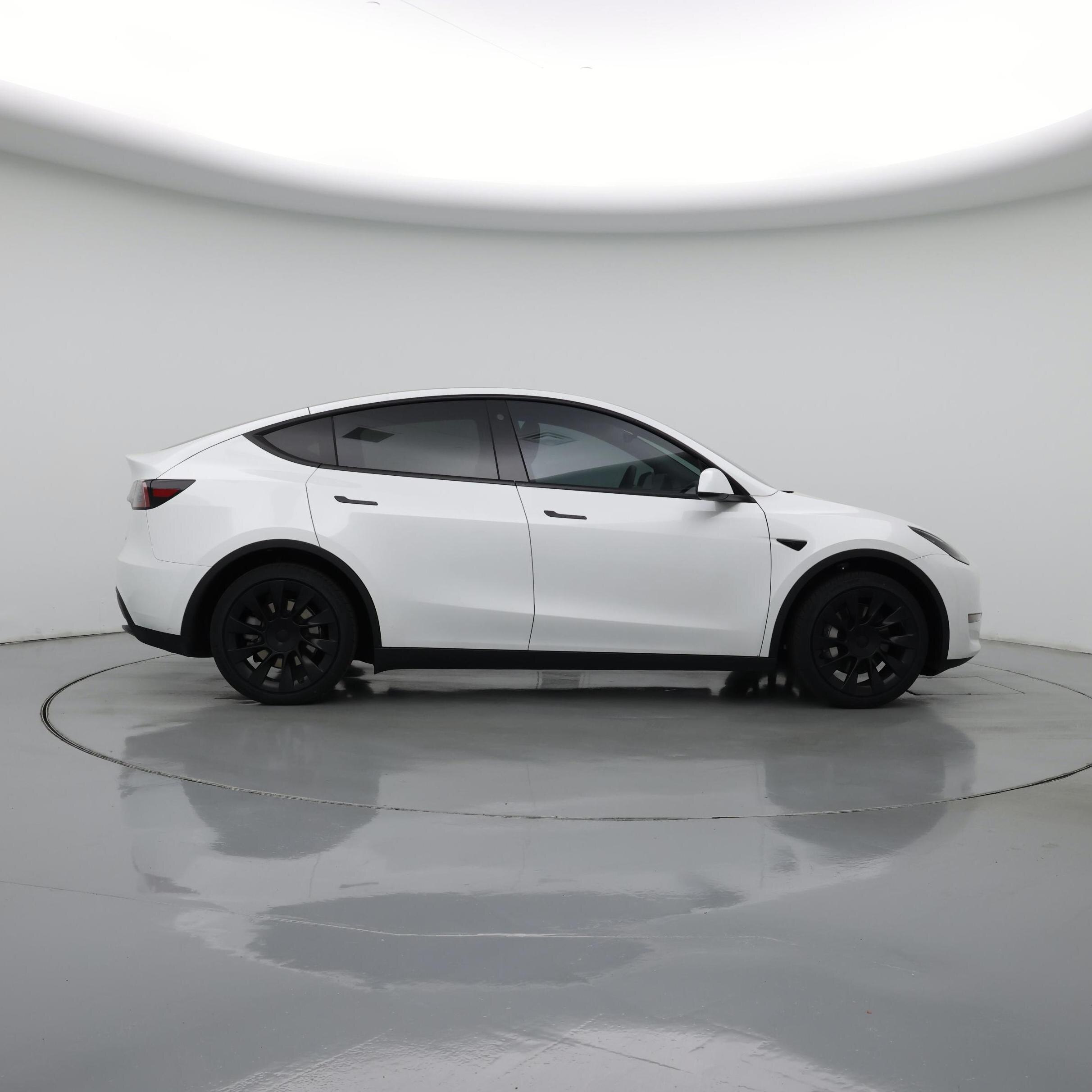 Thumbnail: 2023 Tesla Model Y - 7