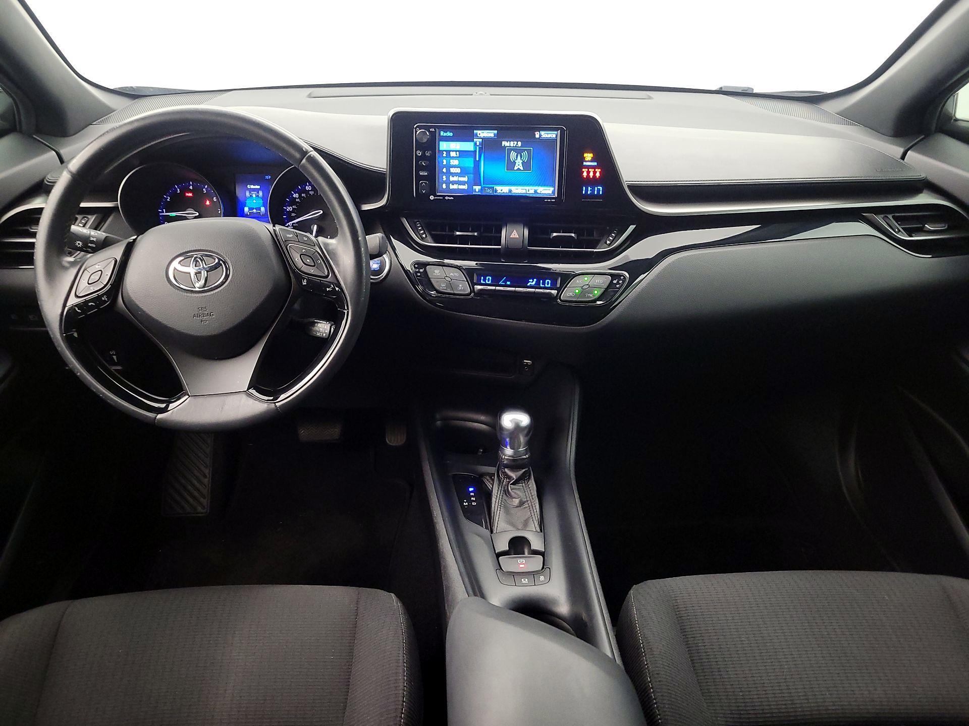 Thumbnail: 2018 Toyota C-HR - 9