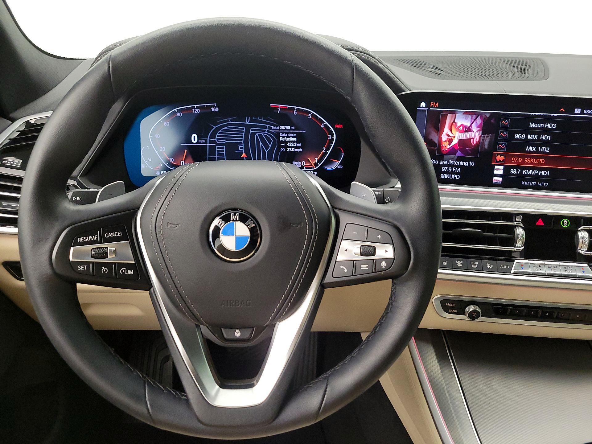 Thumbnail: 2022 BMW X5 - 10