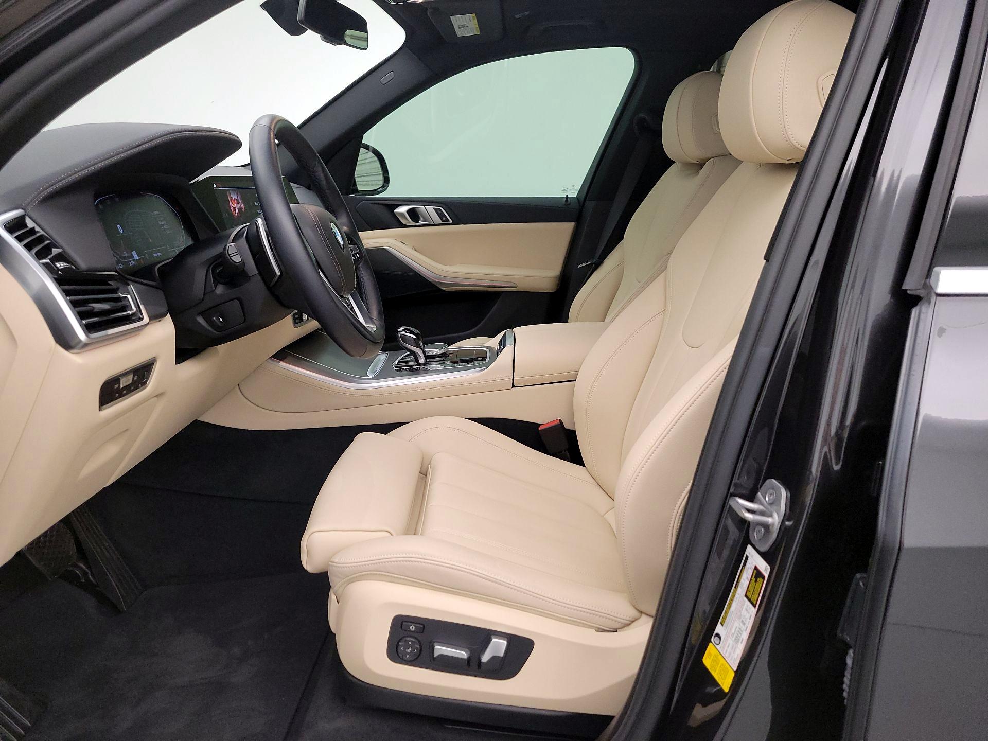 Thumbnail: 2022 BMW X5 - 11