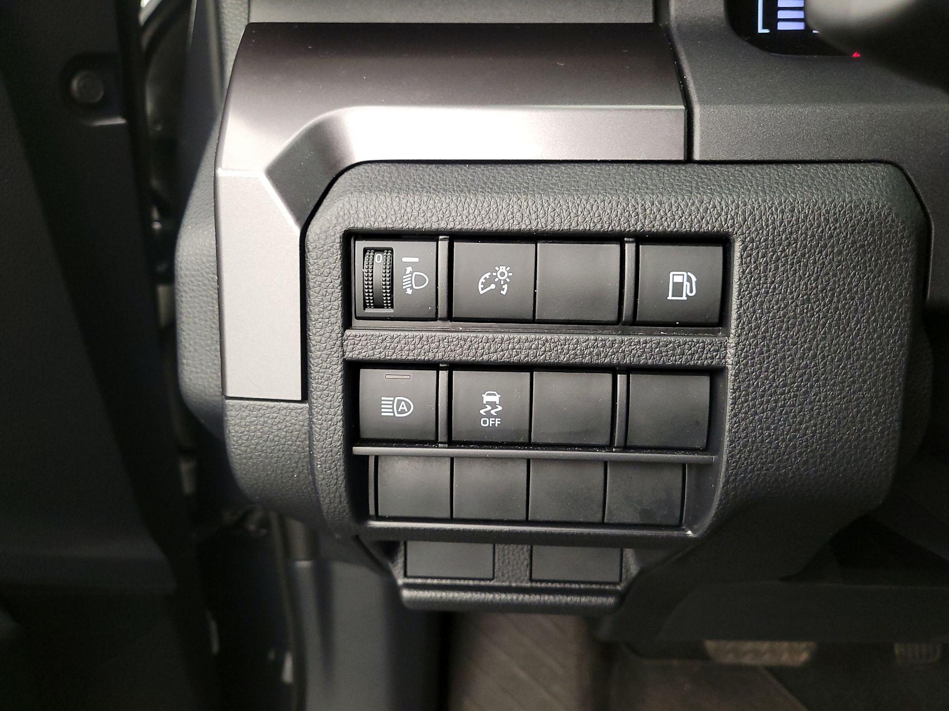 Thumbnail: 2025 Toyota 4Runner - 13