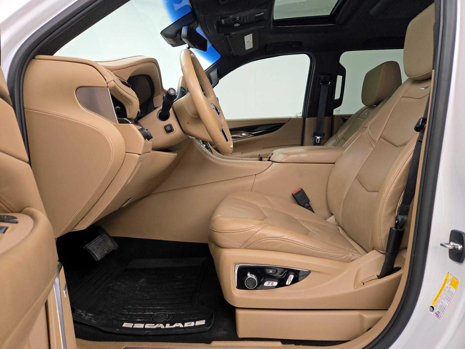 Thumbnail: 2018 Cadillac Escalade - 11