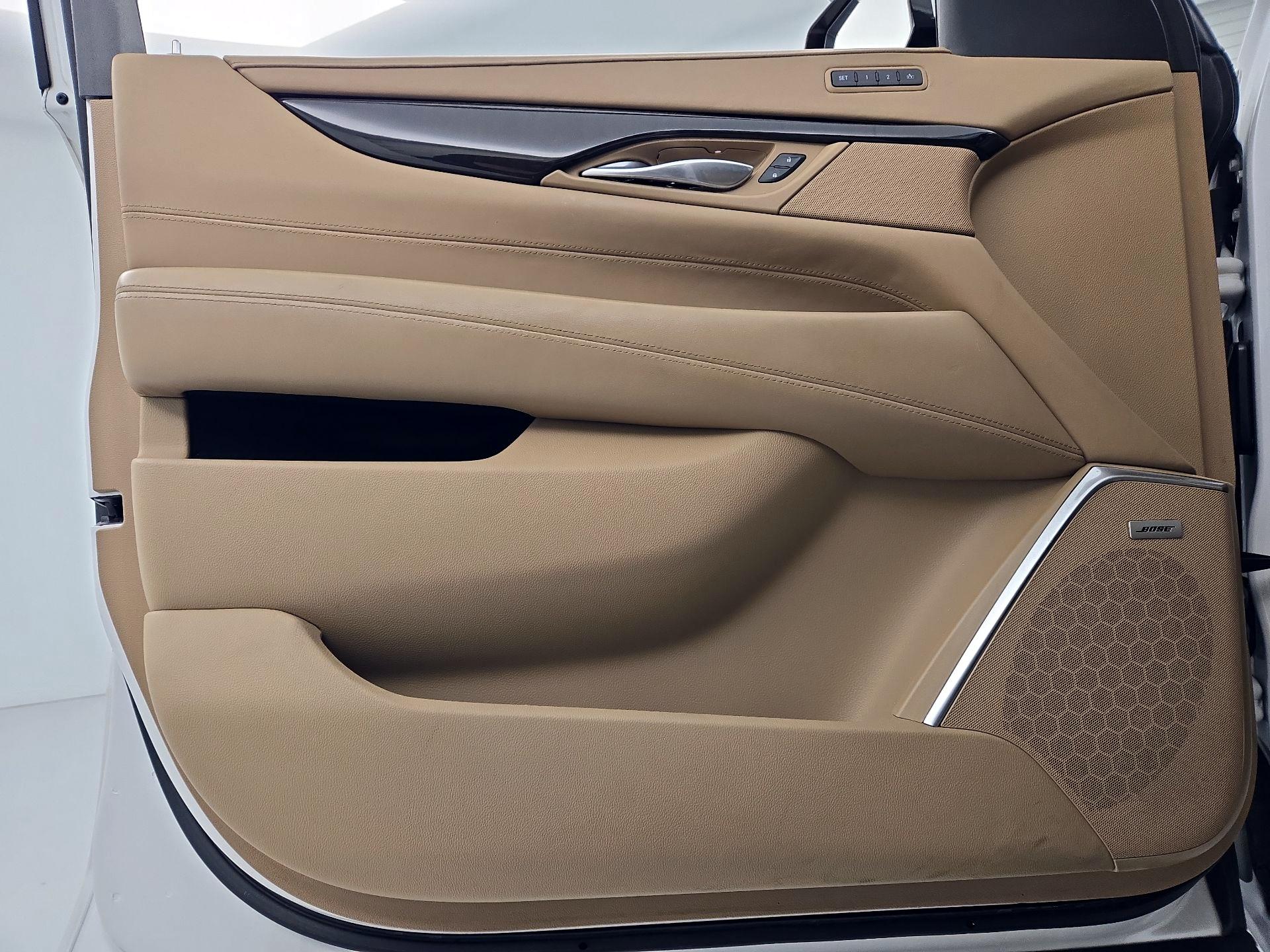 Thumbnail: 2018 Cadillac Escalade - 12