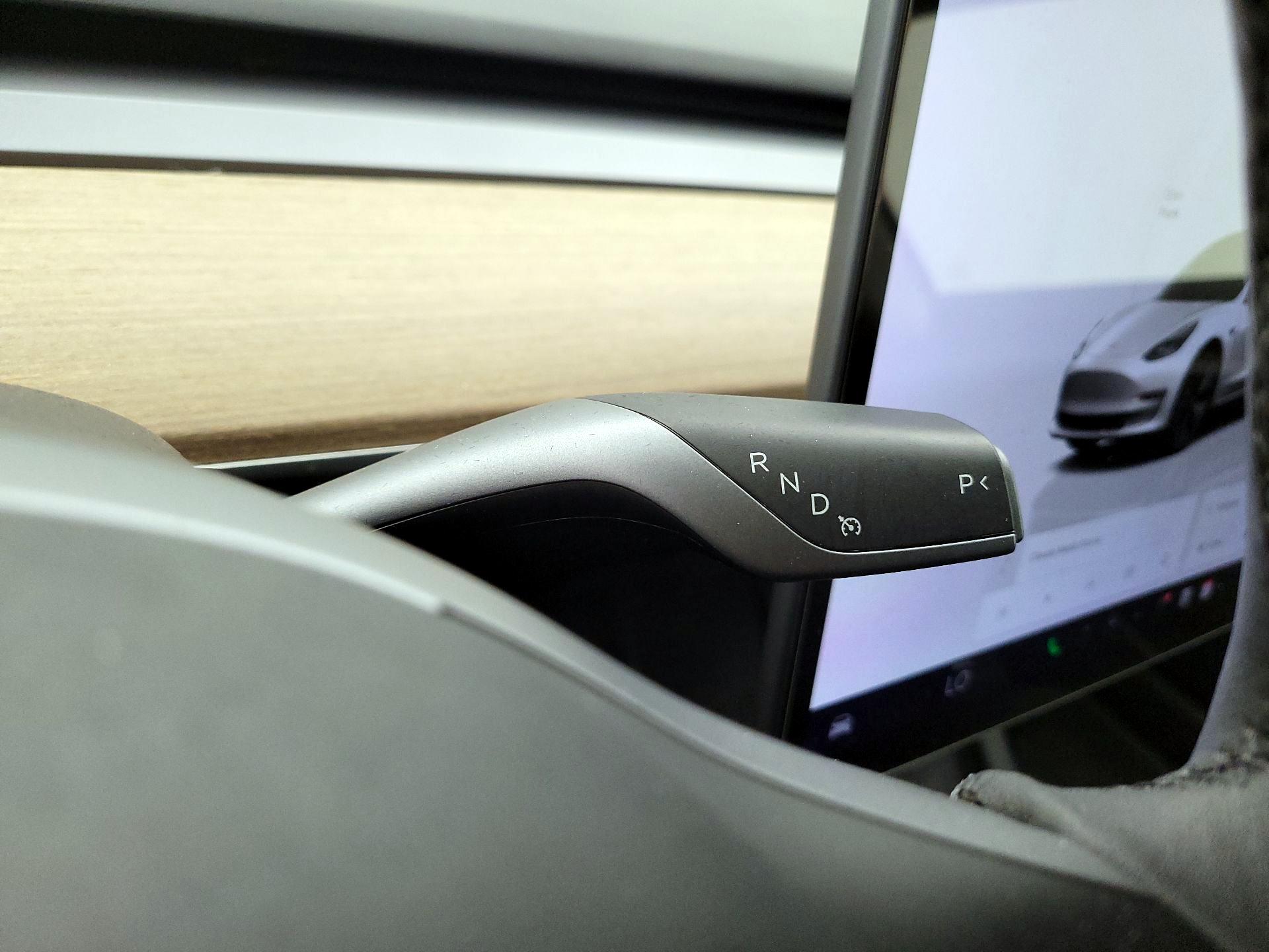 Thumbnail: 2023 Tesla Model 3 - 17