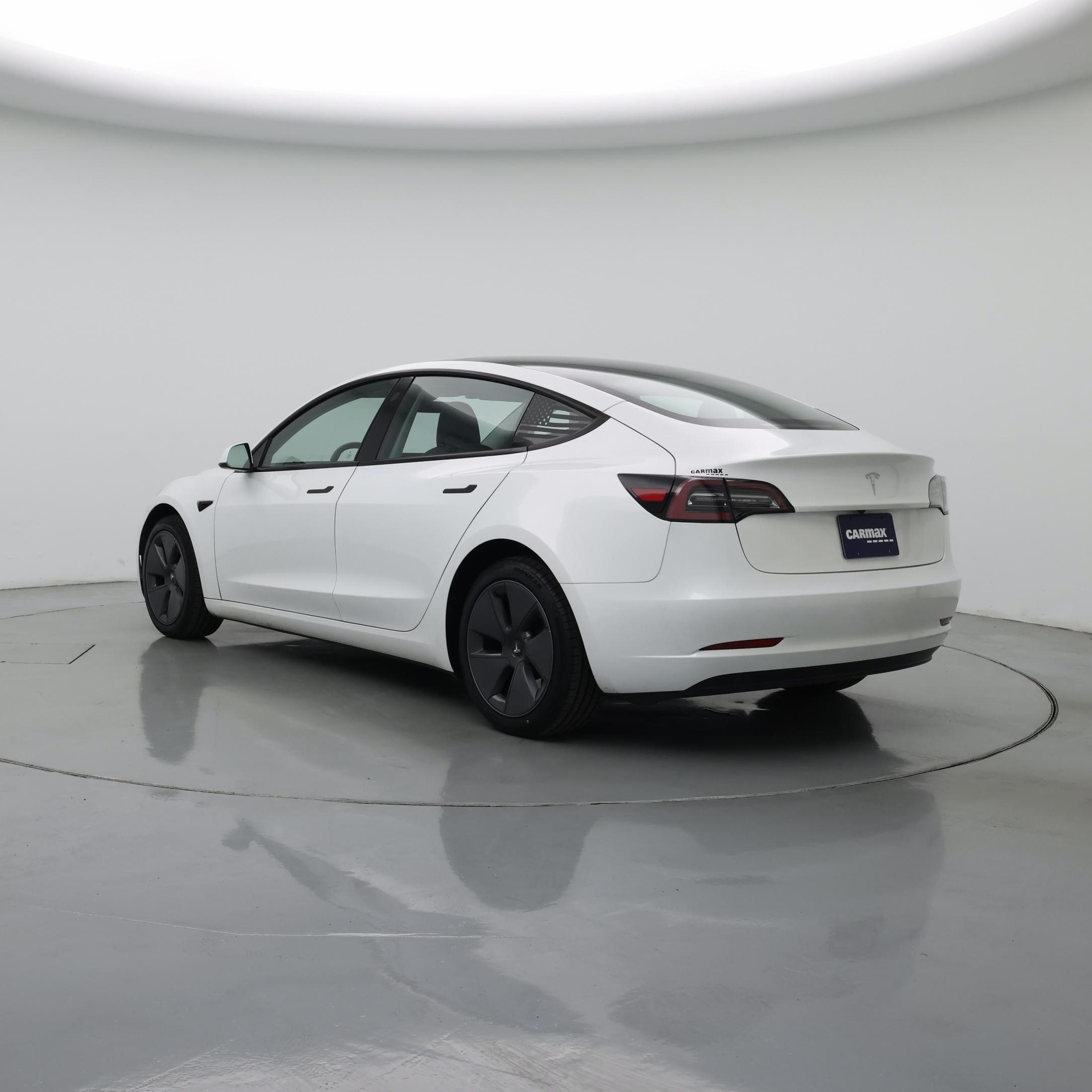 Thumbnail: 2023 Tesla Model 3 - 2