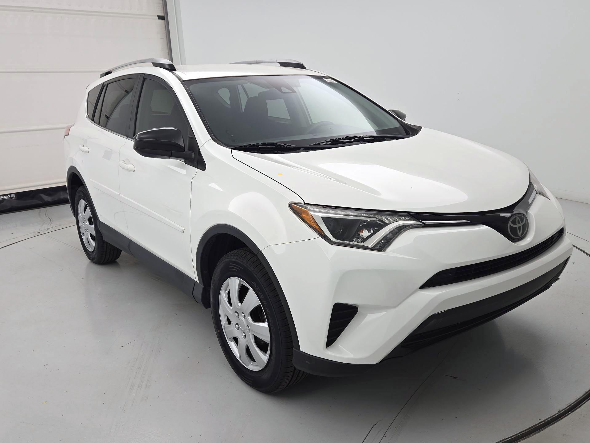 Thumbnail: 2018 Toyota RAV4 - 1