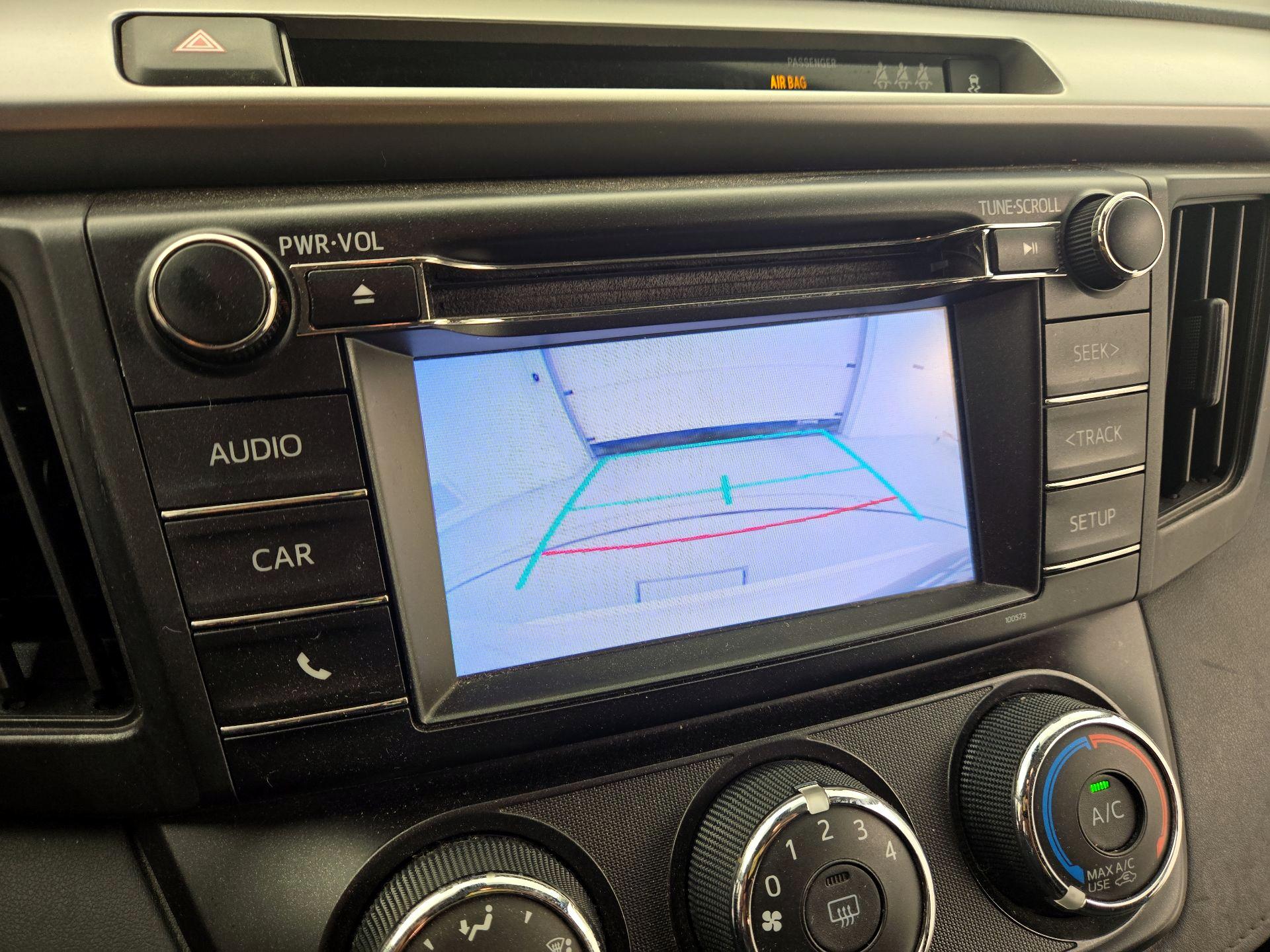 Thumbnail: 2018 Toyota RAV4 - 12