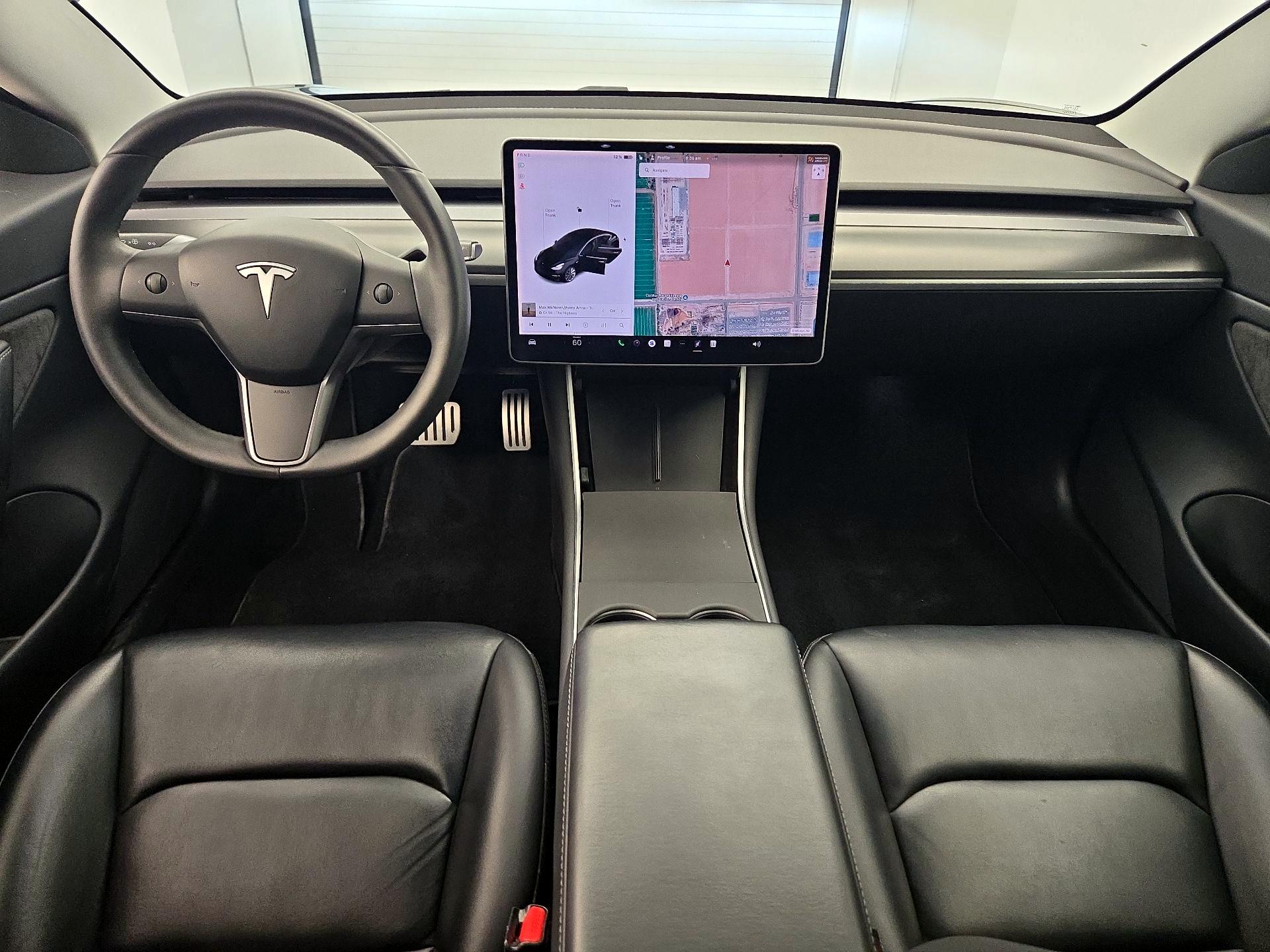 Thumbnail: 2020 Tesla Model 3 - 8