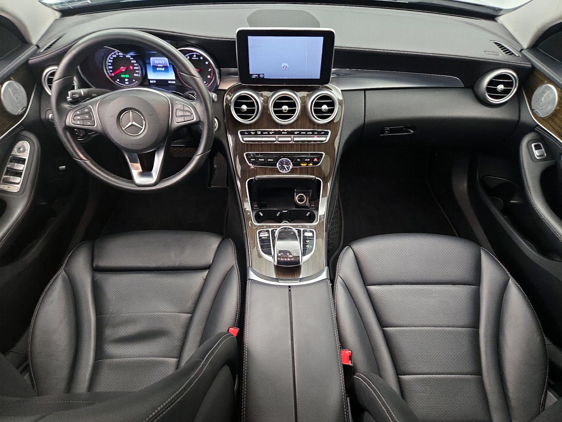 Thumbnail: 2015 Mercedes-Benz C-Class - 9