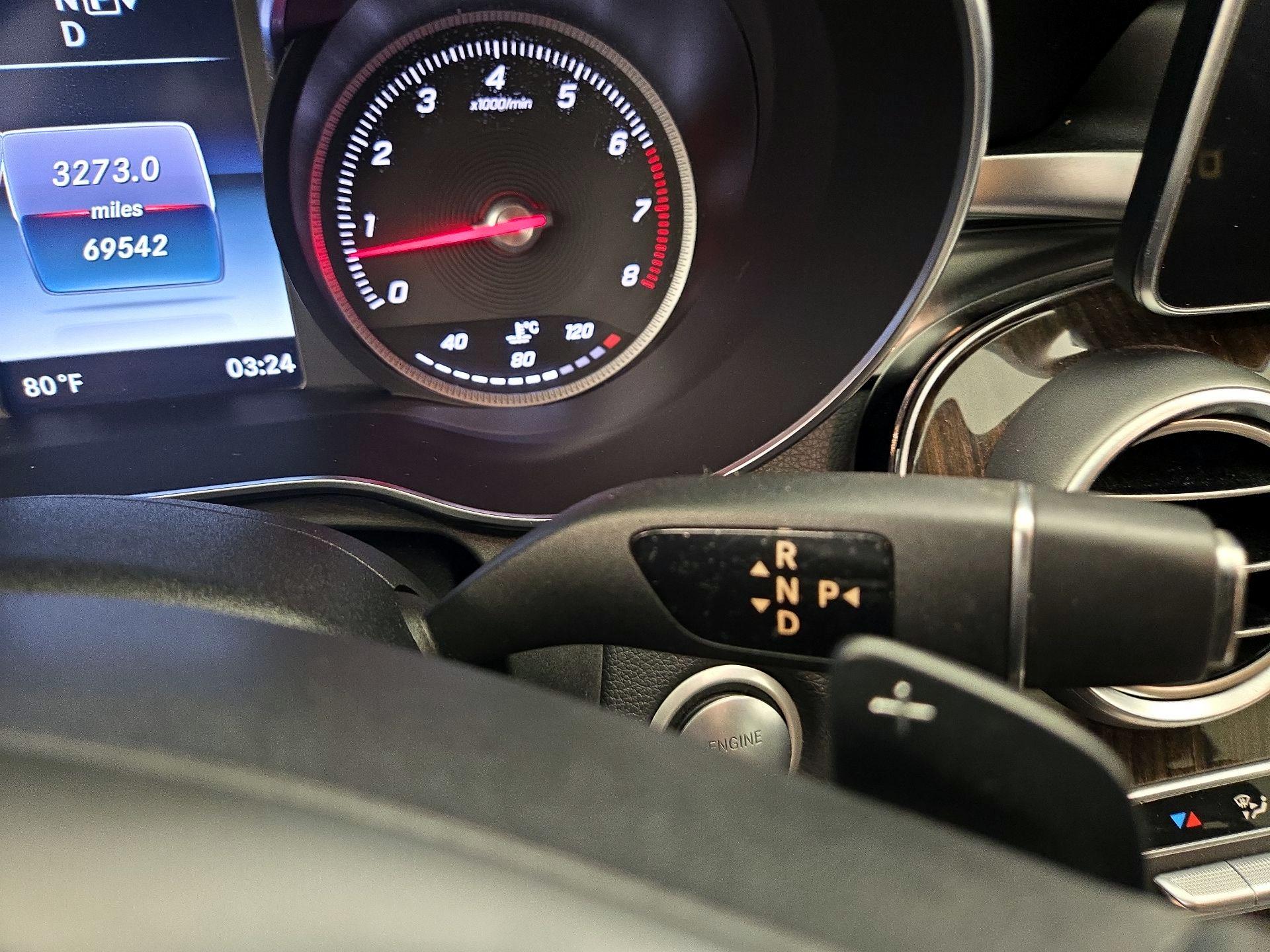 Thumbnail: 2015 Mercedes-Benz C-Class - 18