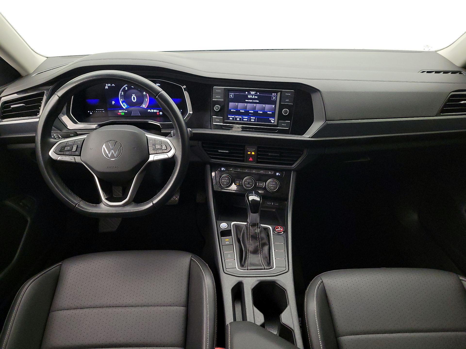 Thumbnail: 2024 Volkswagen Jetta - 9