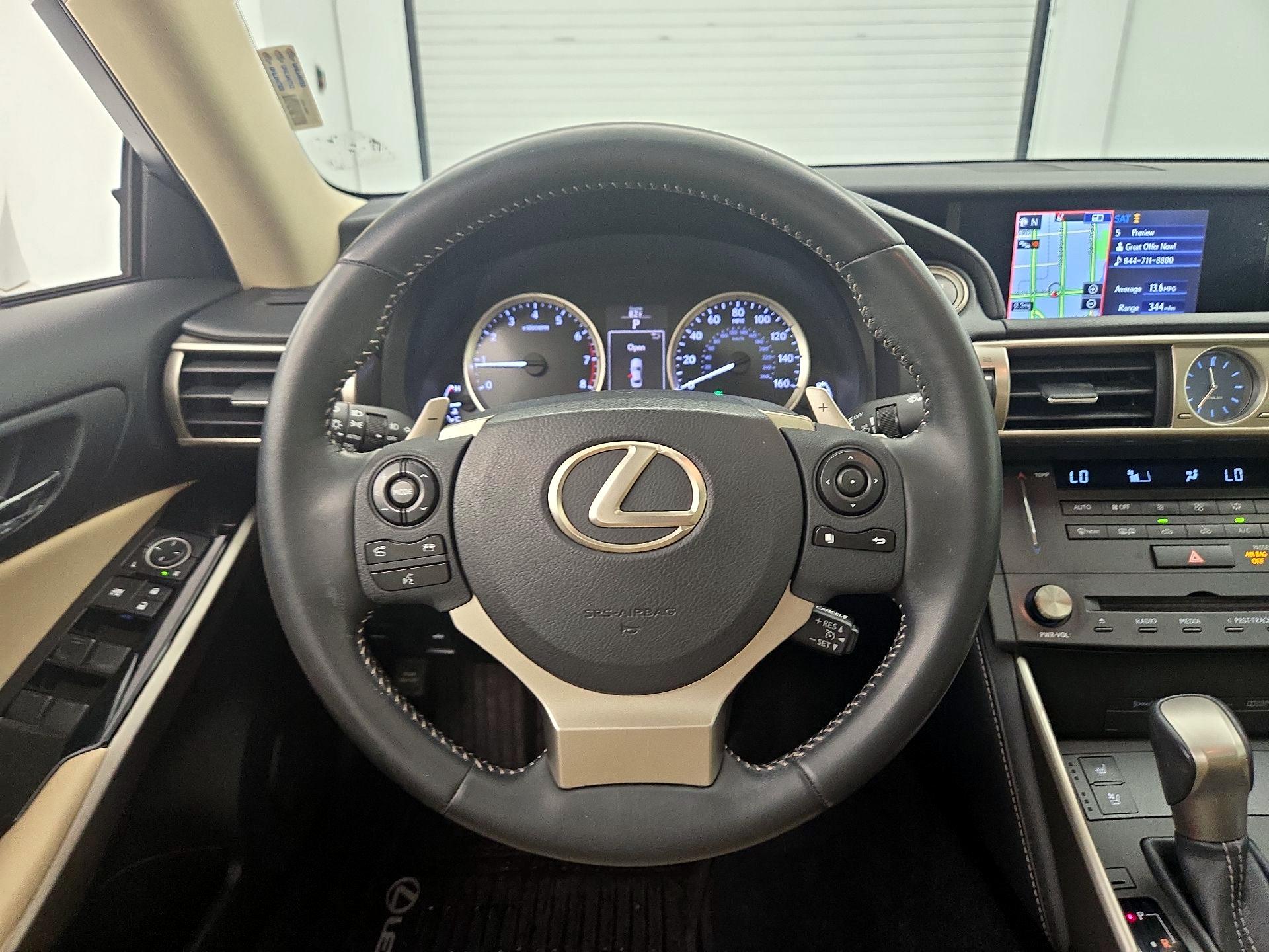 Thumbnail: 2015 Lexus IS - 10