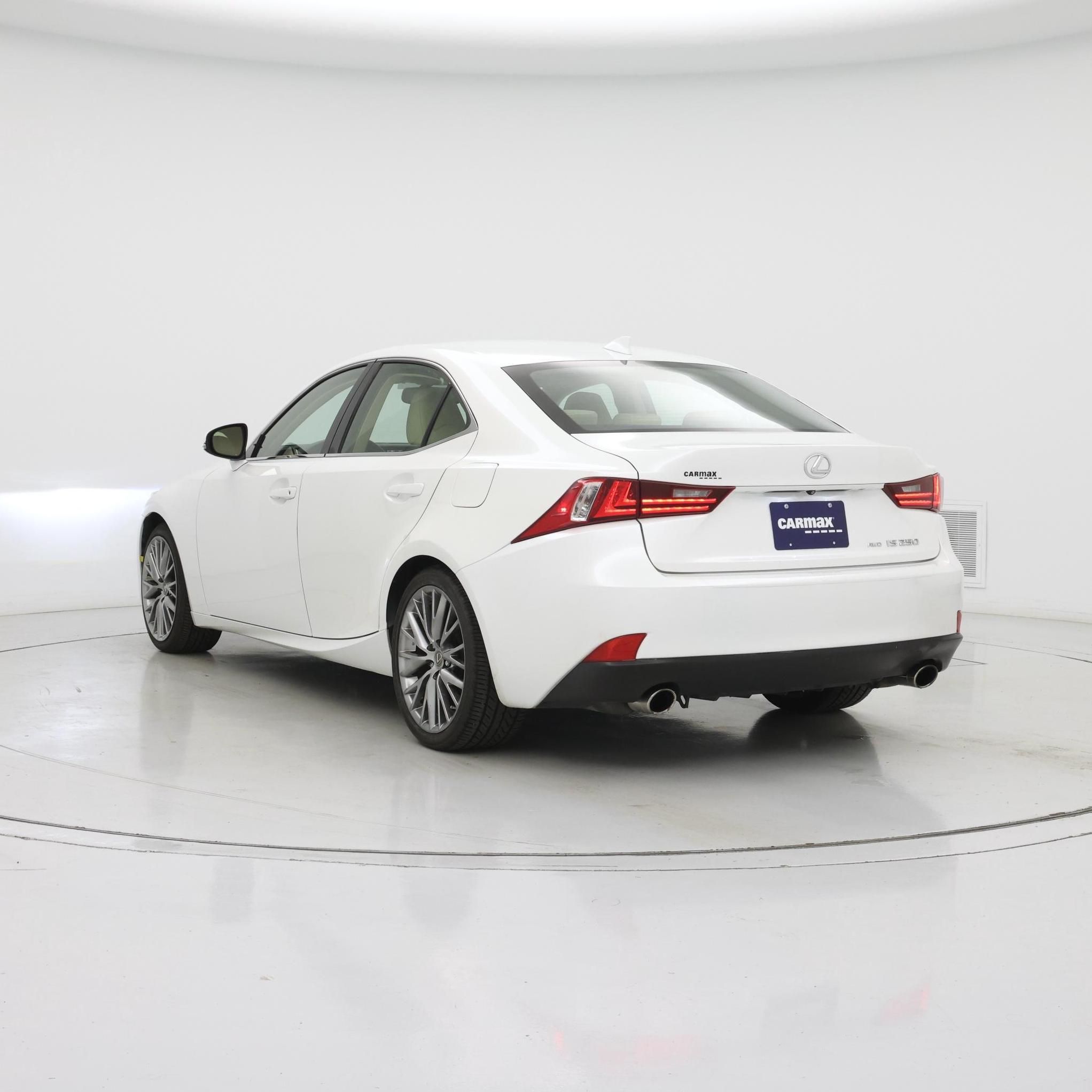Thumbnail: 2015 Lexus IS - 2