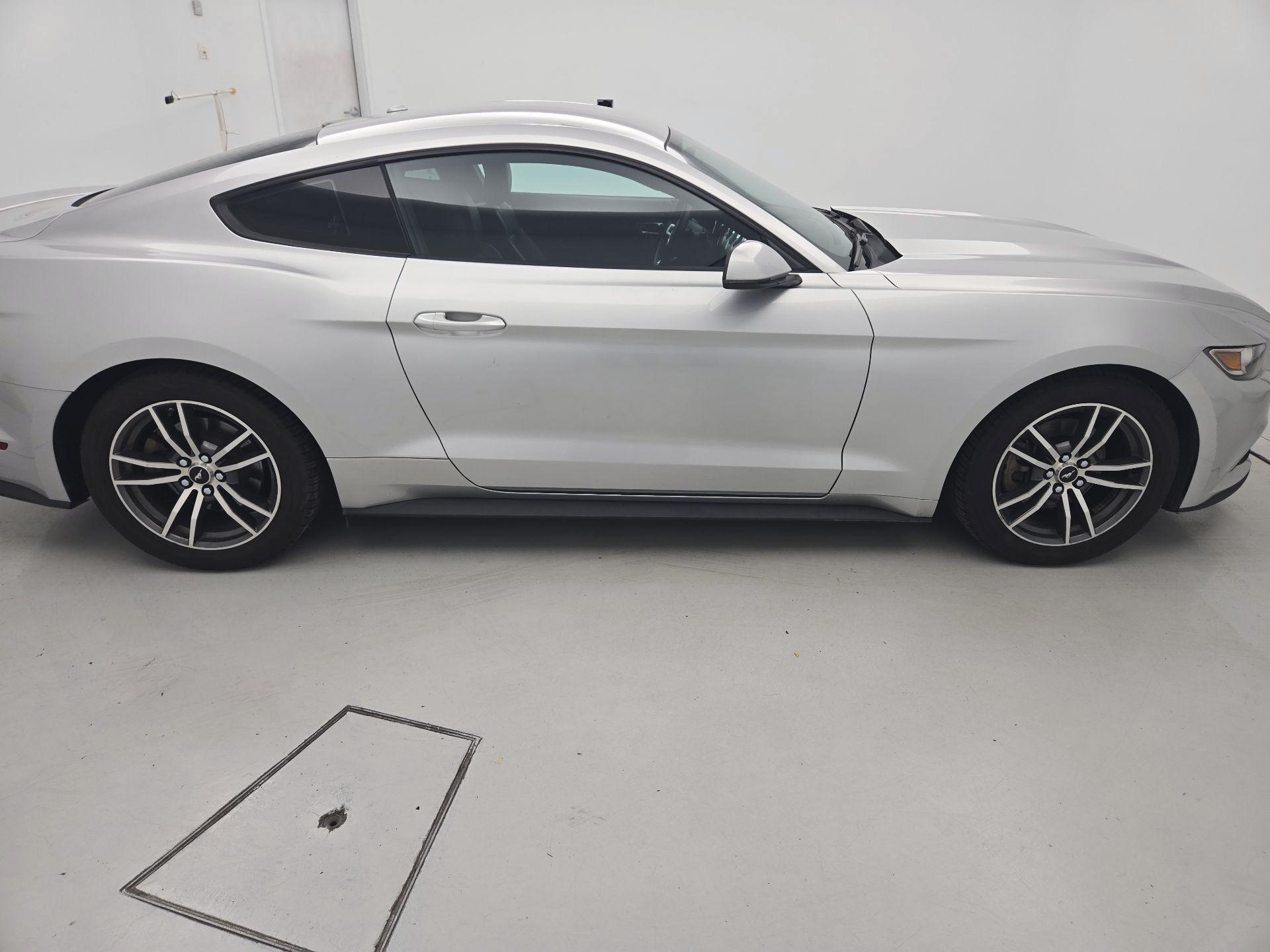 Thumbnail: 2015 Ford Mustang - 4