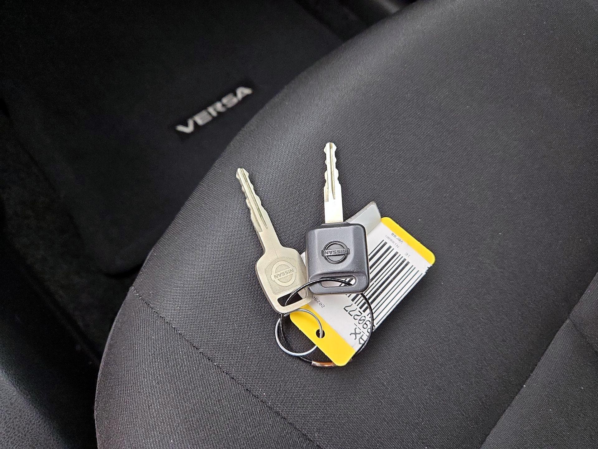 Thumbnail: 2016 Nissan Versa - 19