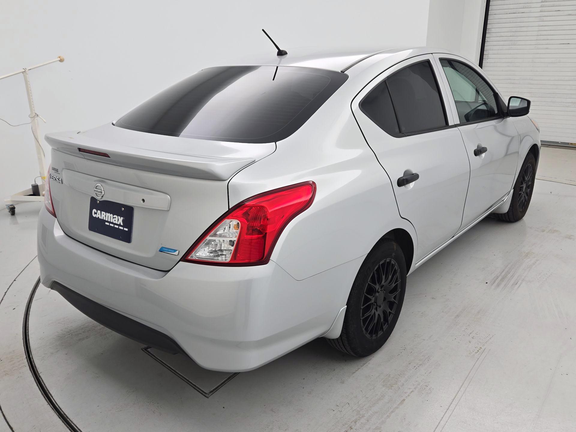 Thumbnail: 2016 Nissan Versa - 5