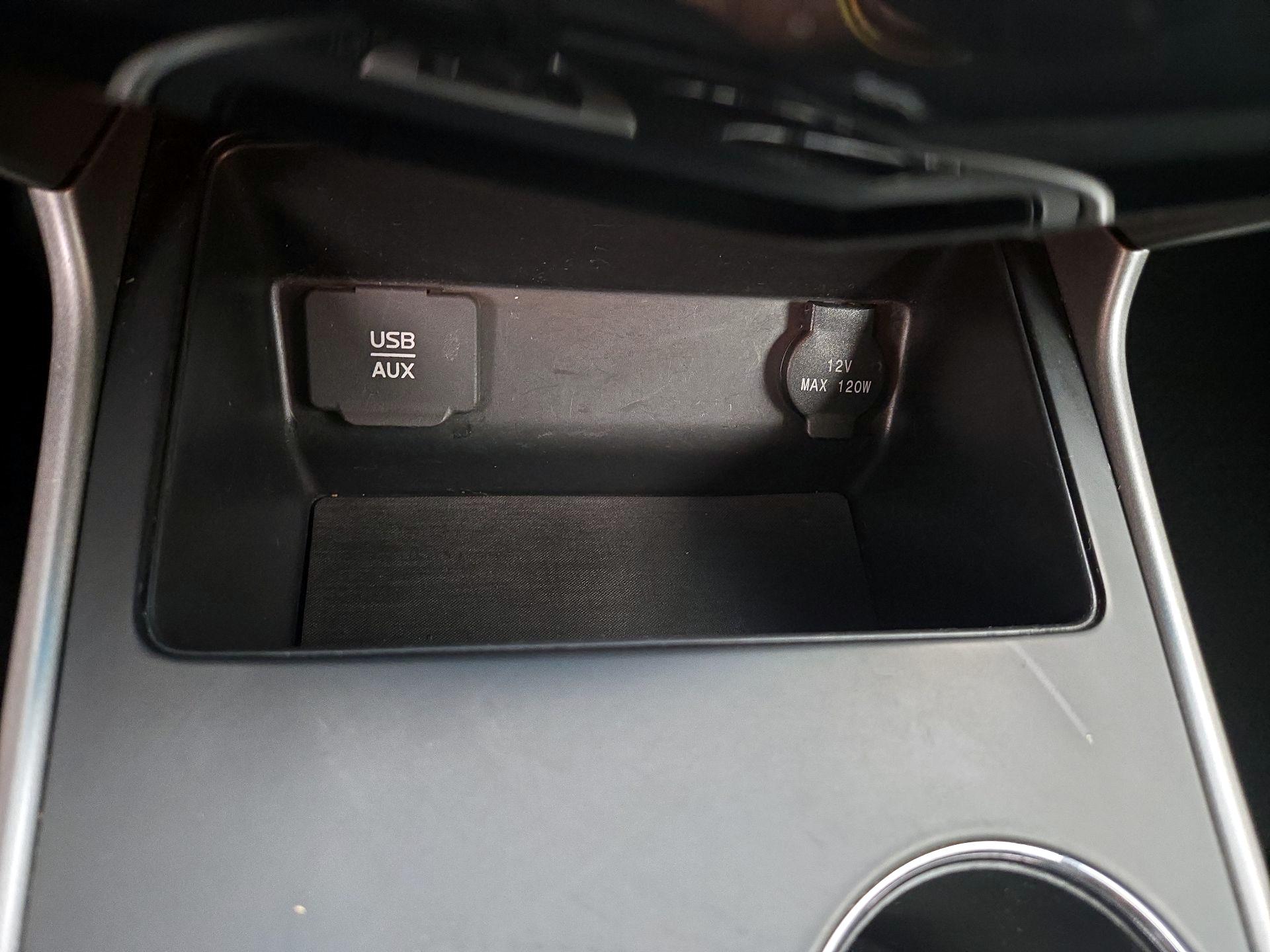 Thumbnail: 2015 Nissan Altima - 18