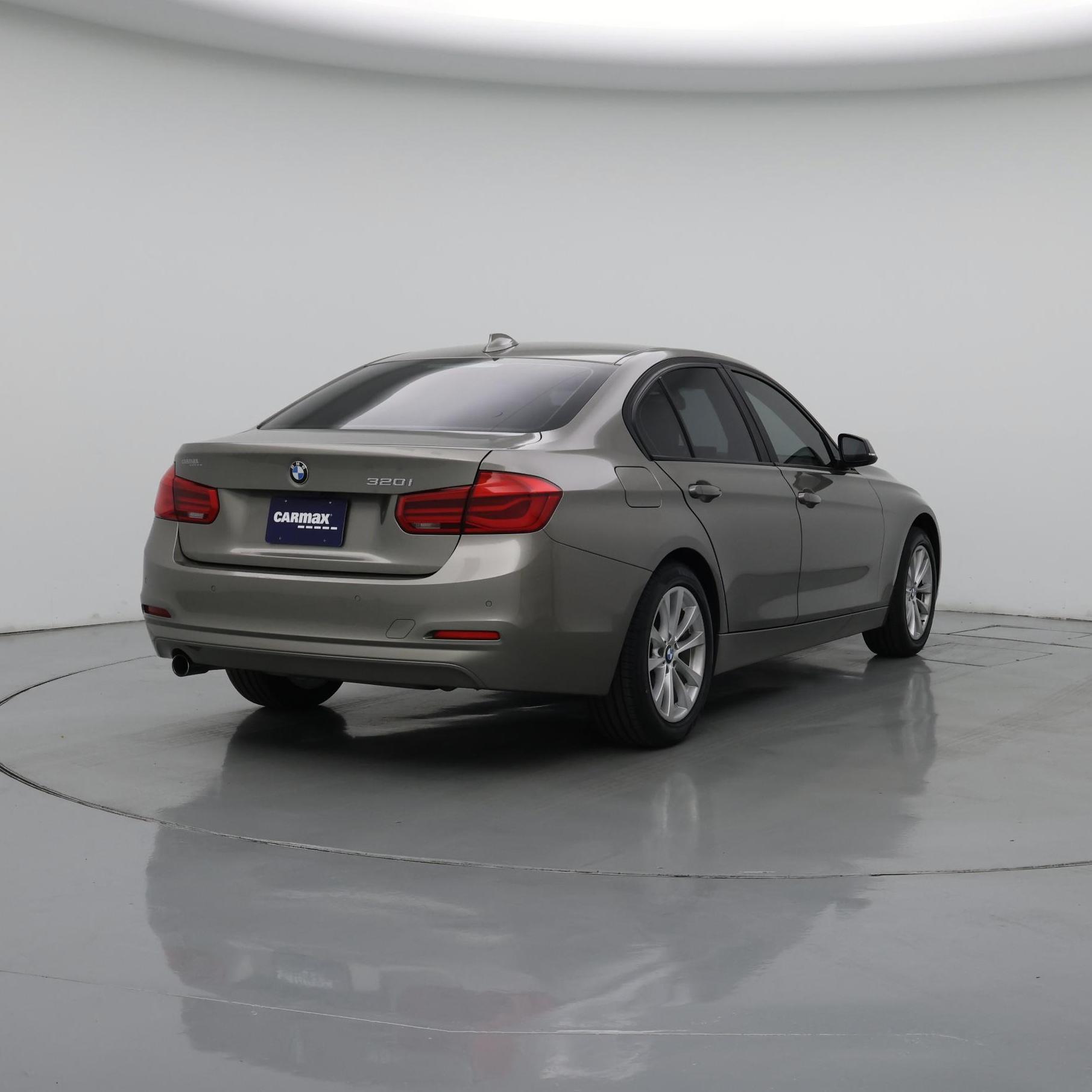 Thumbnail: 2016 BMW 3 Series - 8