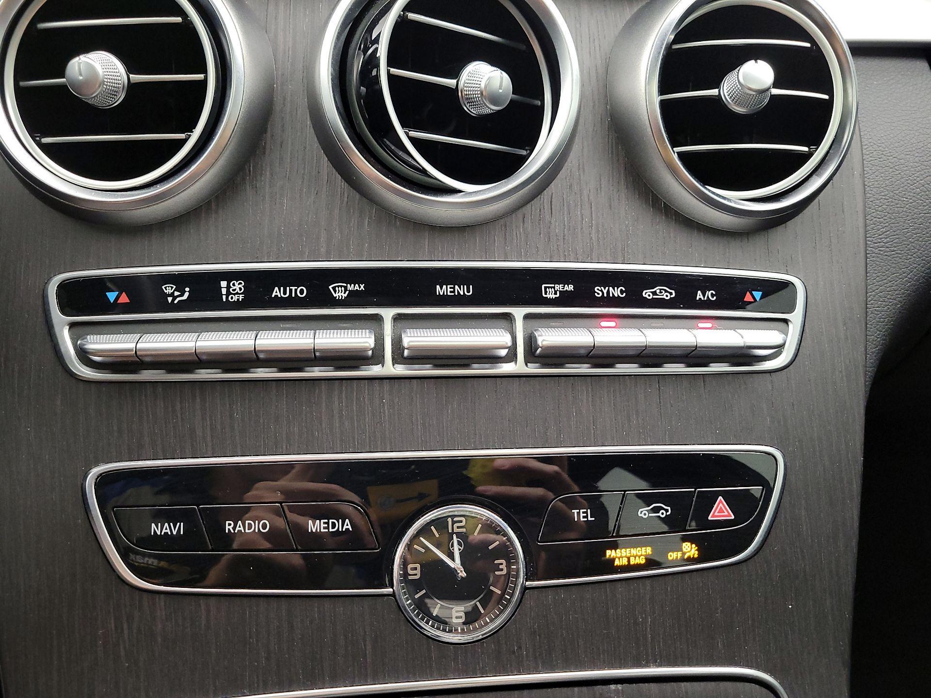 Thumbnail: 2019 Mercedes-Benz C-Class - 16