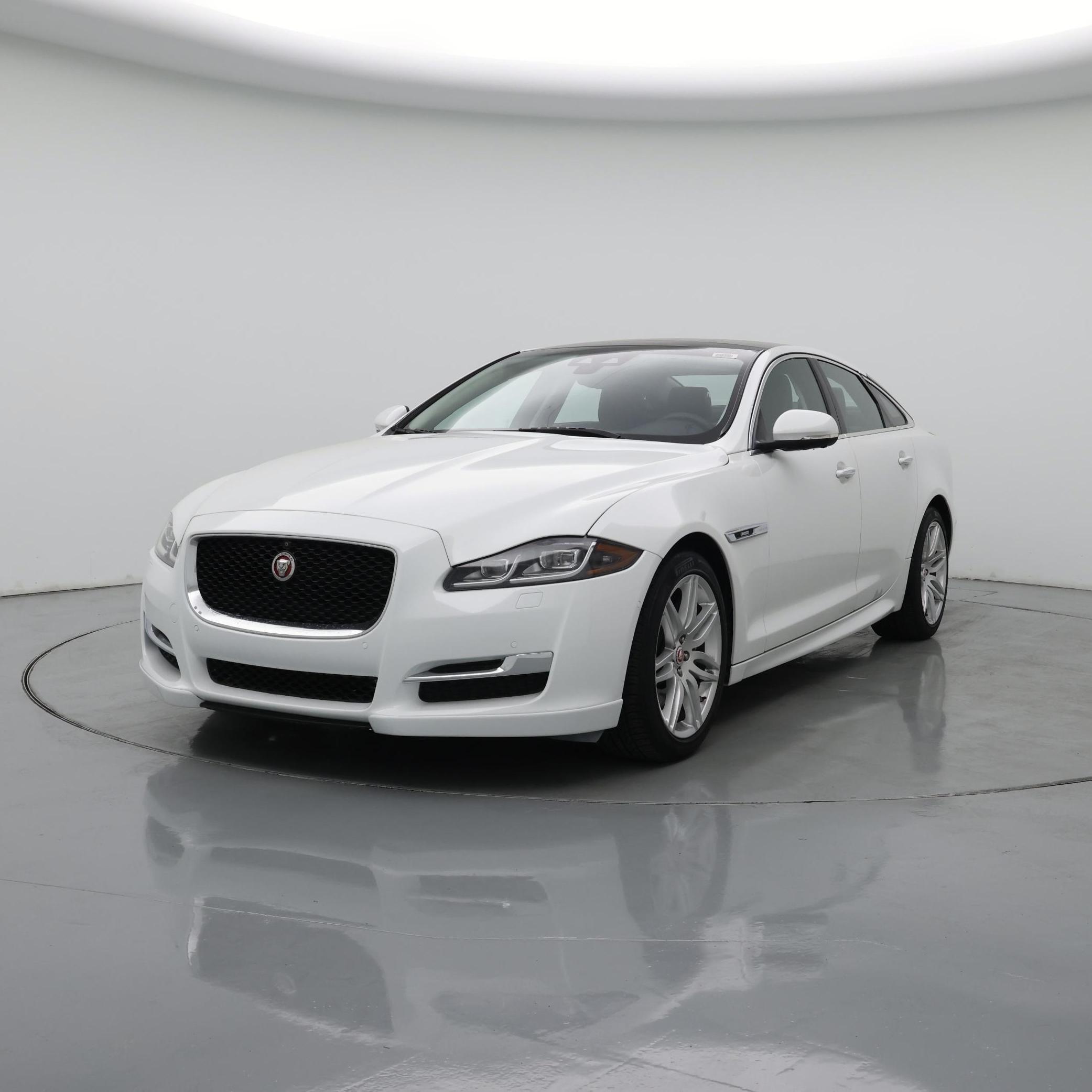 Thumbnail: 2019 Jaguar XJ - 4