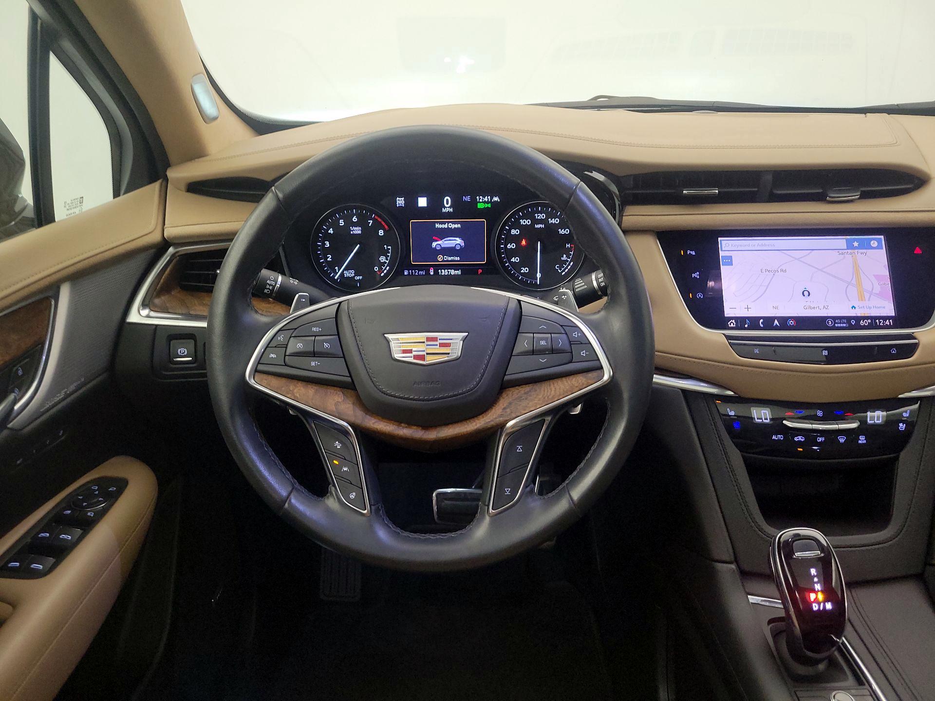 Thumbnail: 2021 Cadillac XT5 - 10