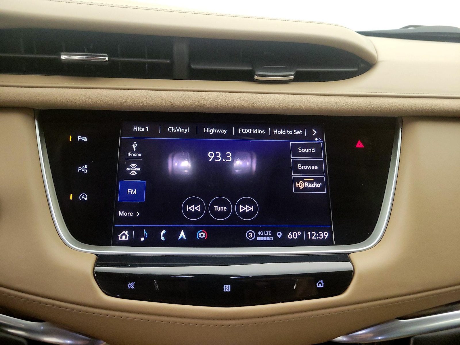 2021 Cadillac XT5 Sport - Photo 17