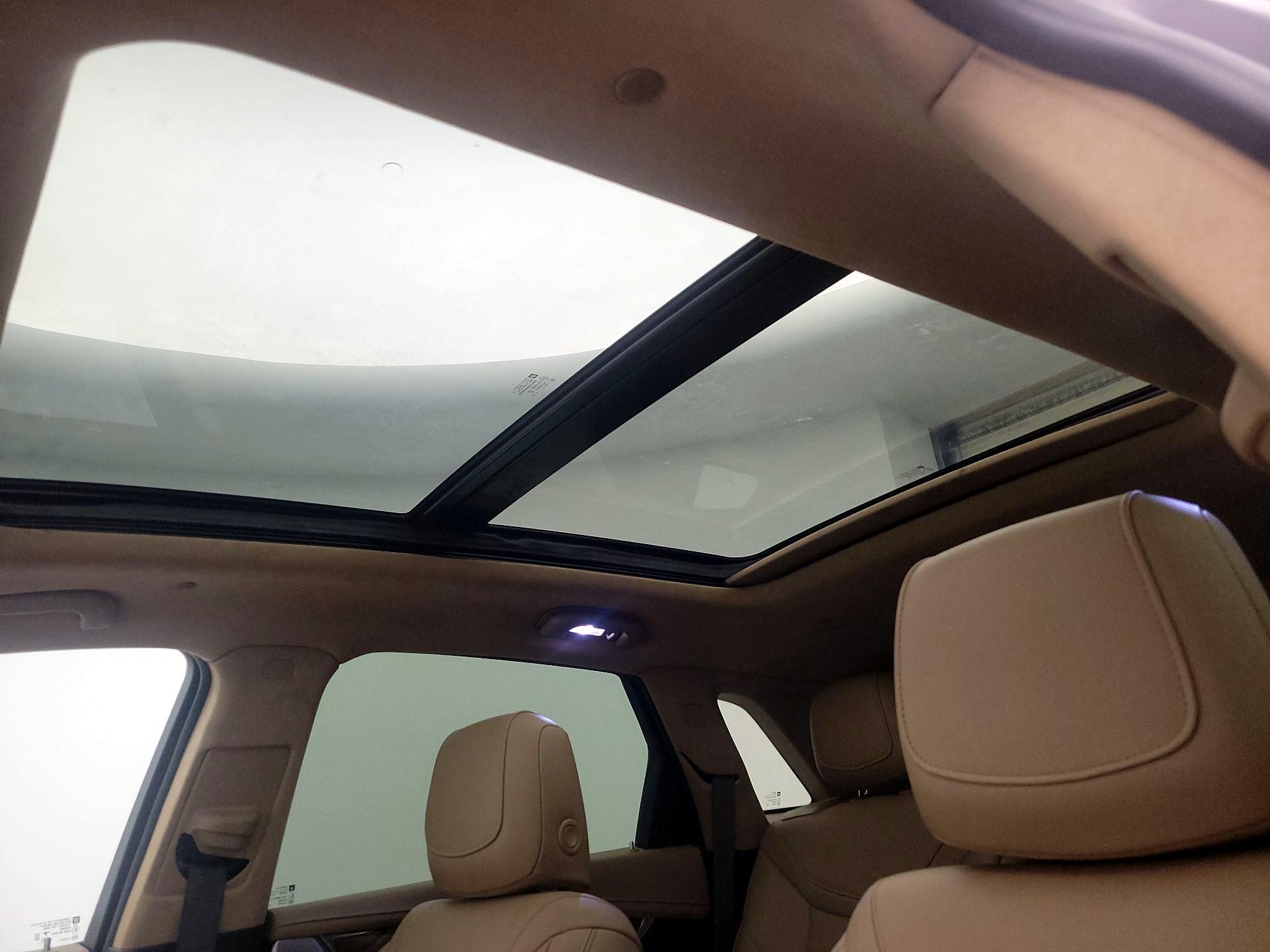 Thumbnail: 2021 Cadillac XT5 - 19