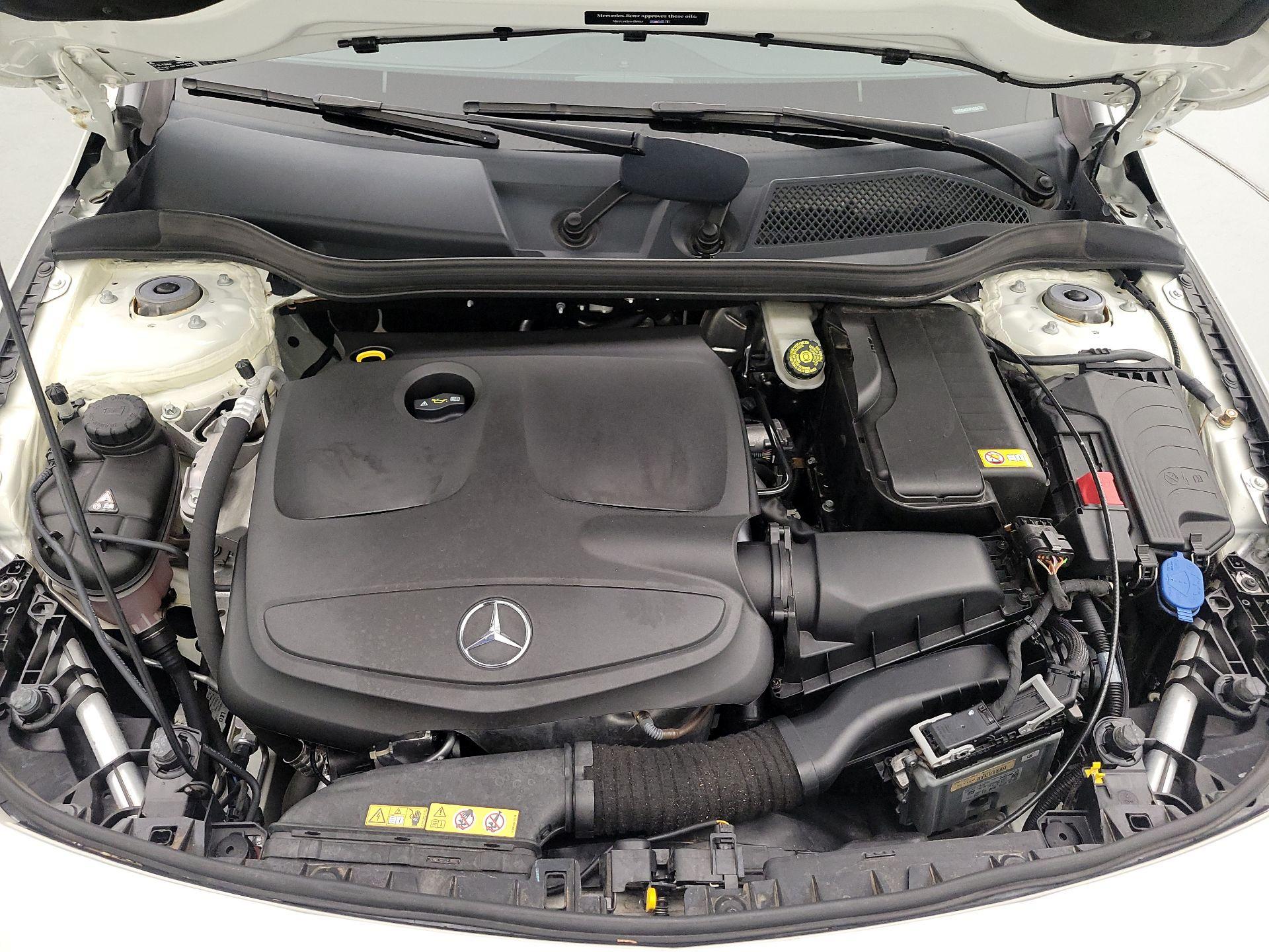 Thumbnail: 2015 Mercedes-Benz CLA - 20