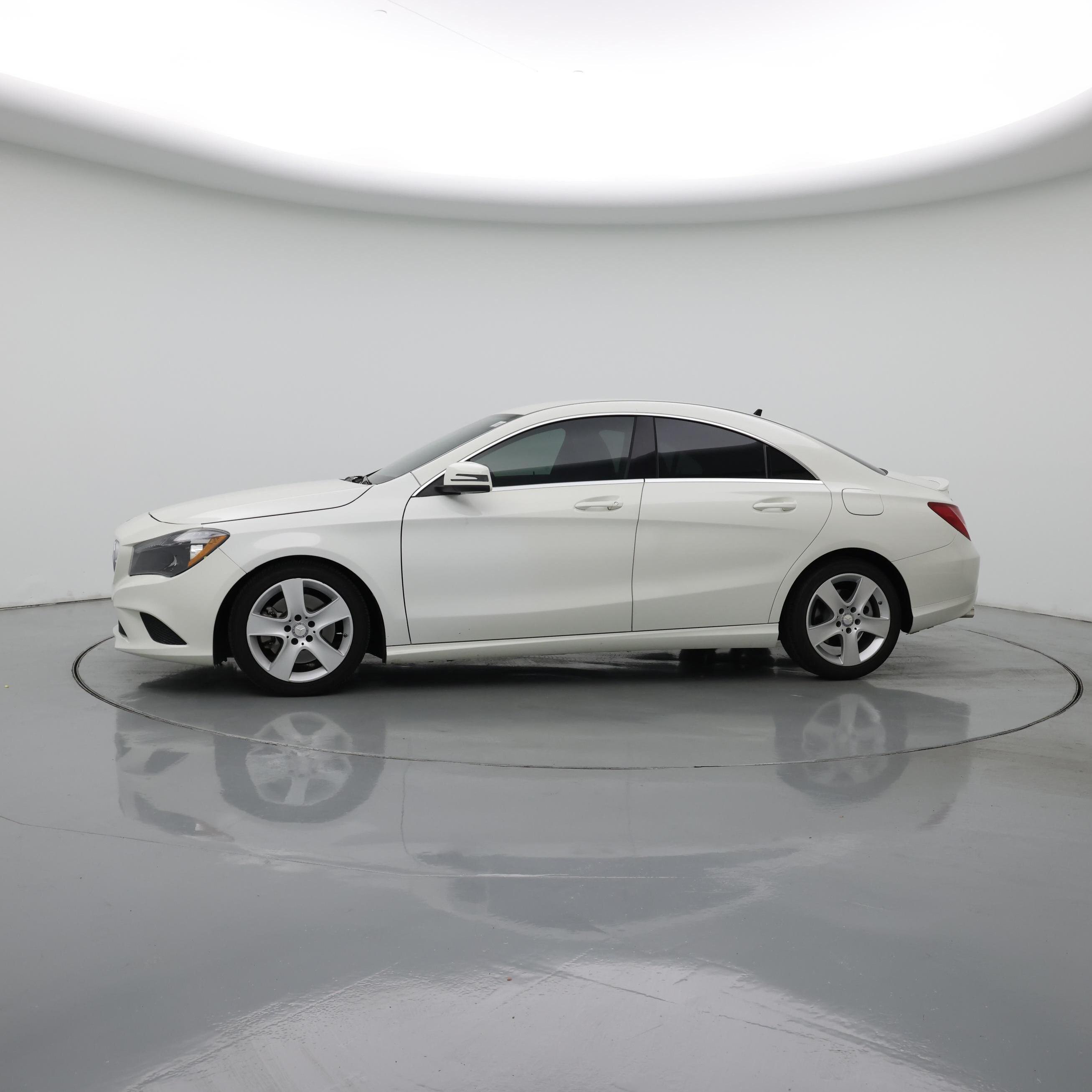 Thumbnail: 2015 Mercedes-Benz CLA - 3