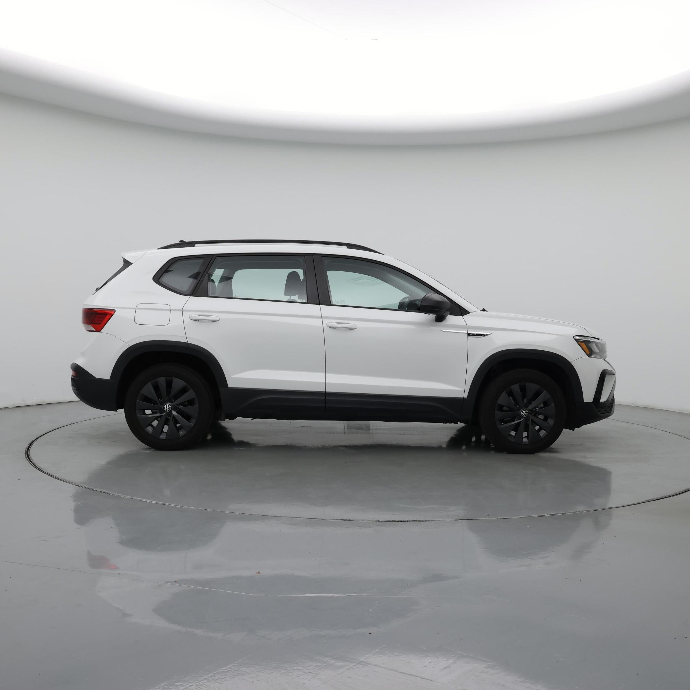 Thumbnail: 2023 Volkswagen Taos - 7