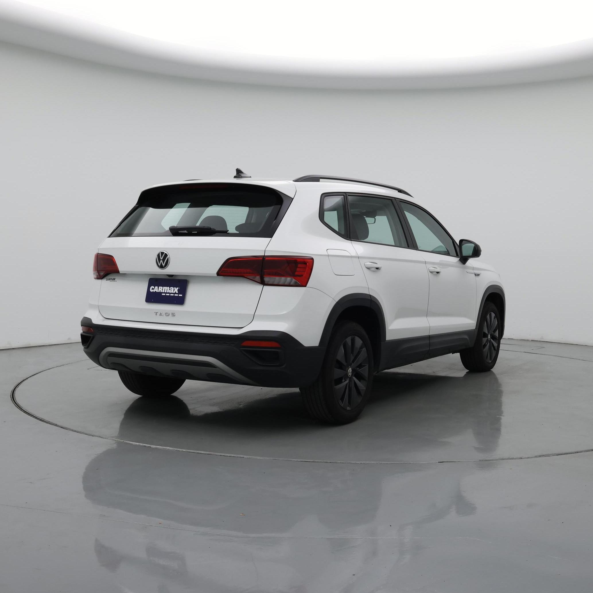 Thumbnail: 2023 Volkswagen Taos - 8