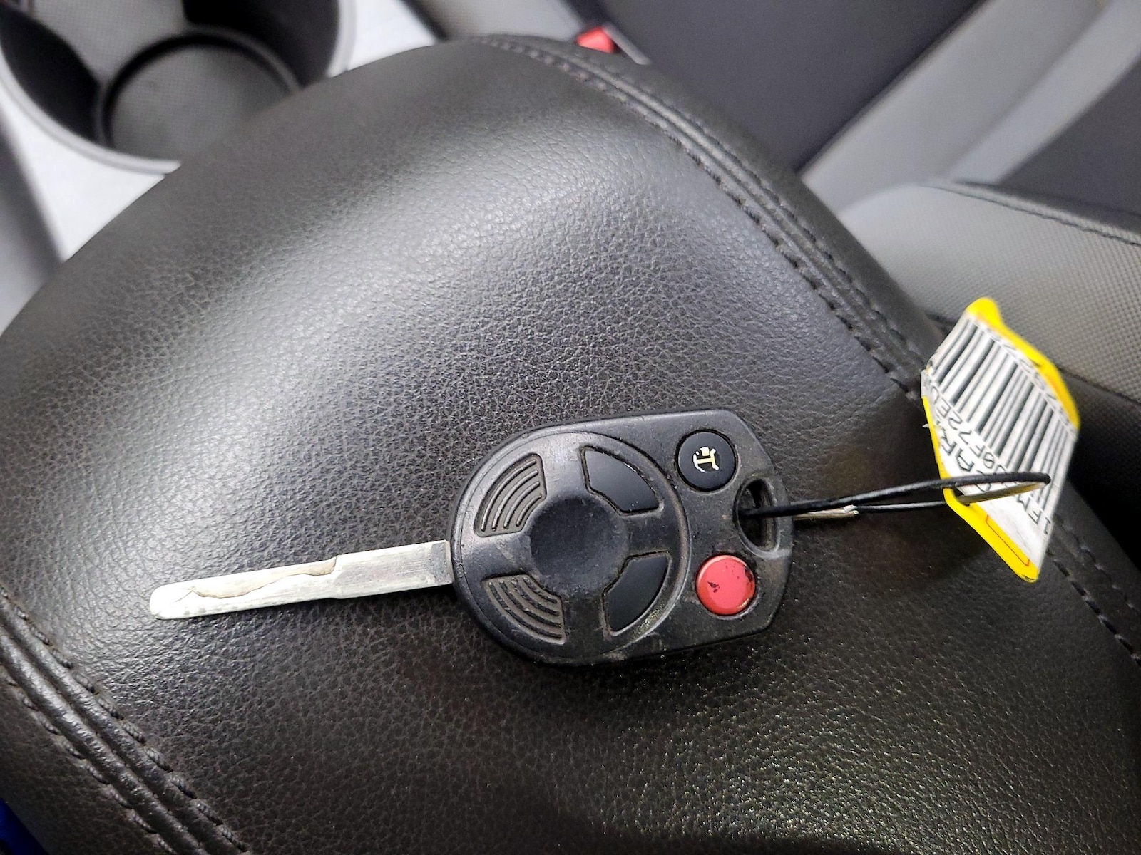 2014 Ford Escape S - Photo 23