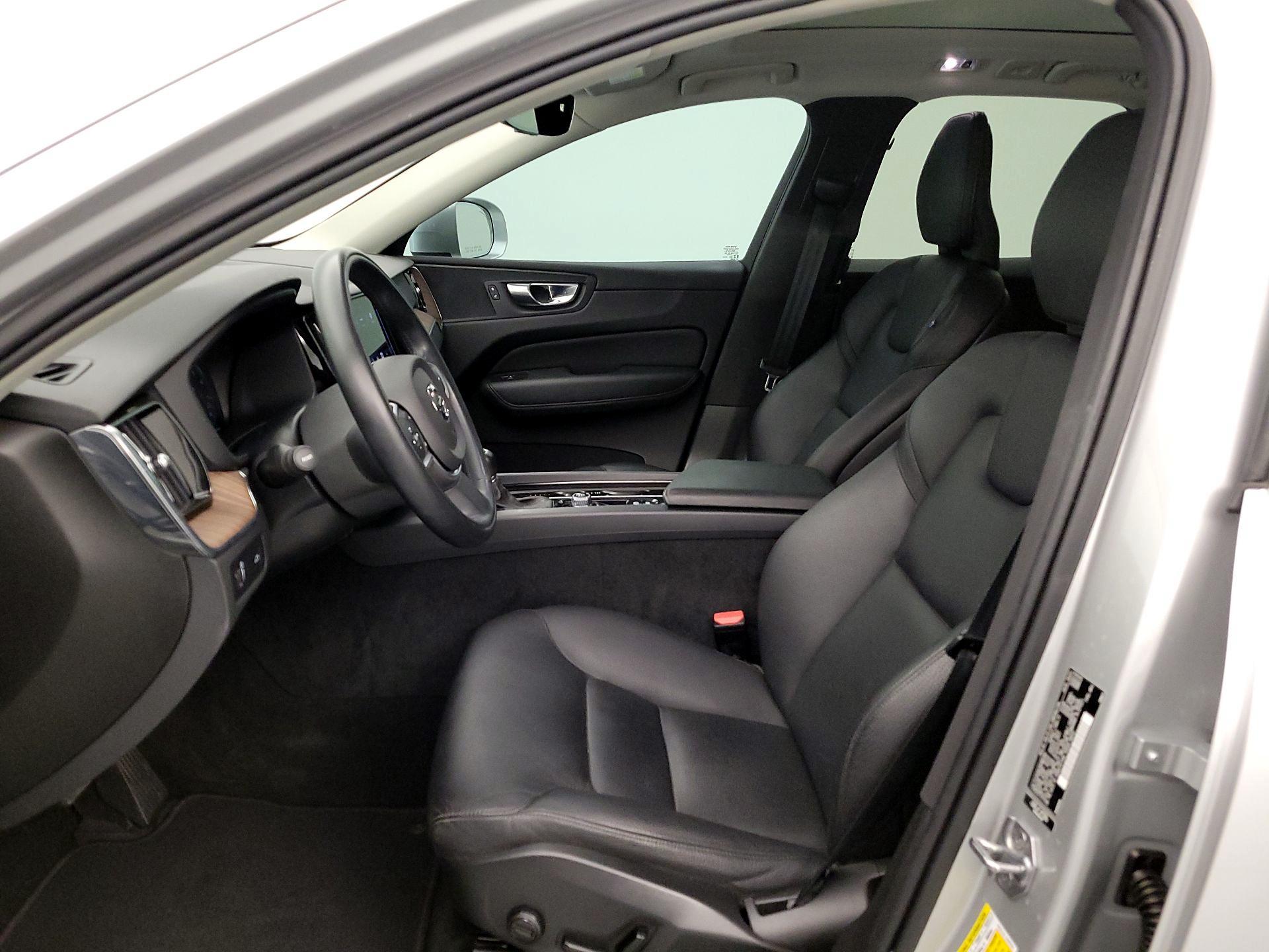 Thumbnail: 2021 Volvo XC60 - 11