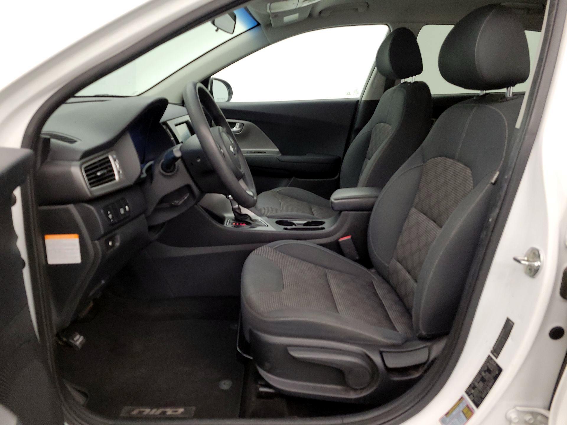 Thumbnail: 2019 Kia Niro - 11