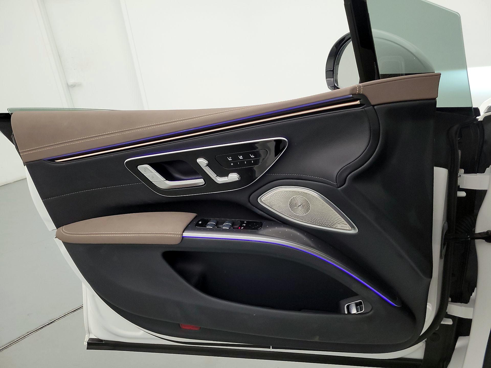 Thumbnail: 2022 Mercedes-Benz EQS - 12