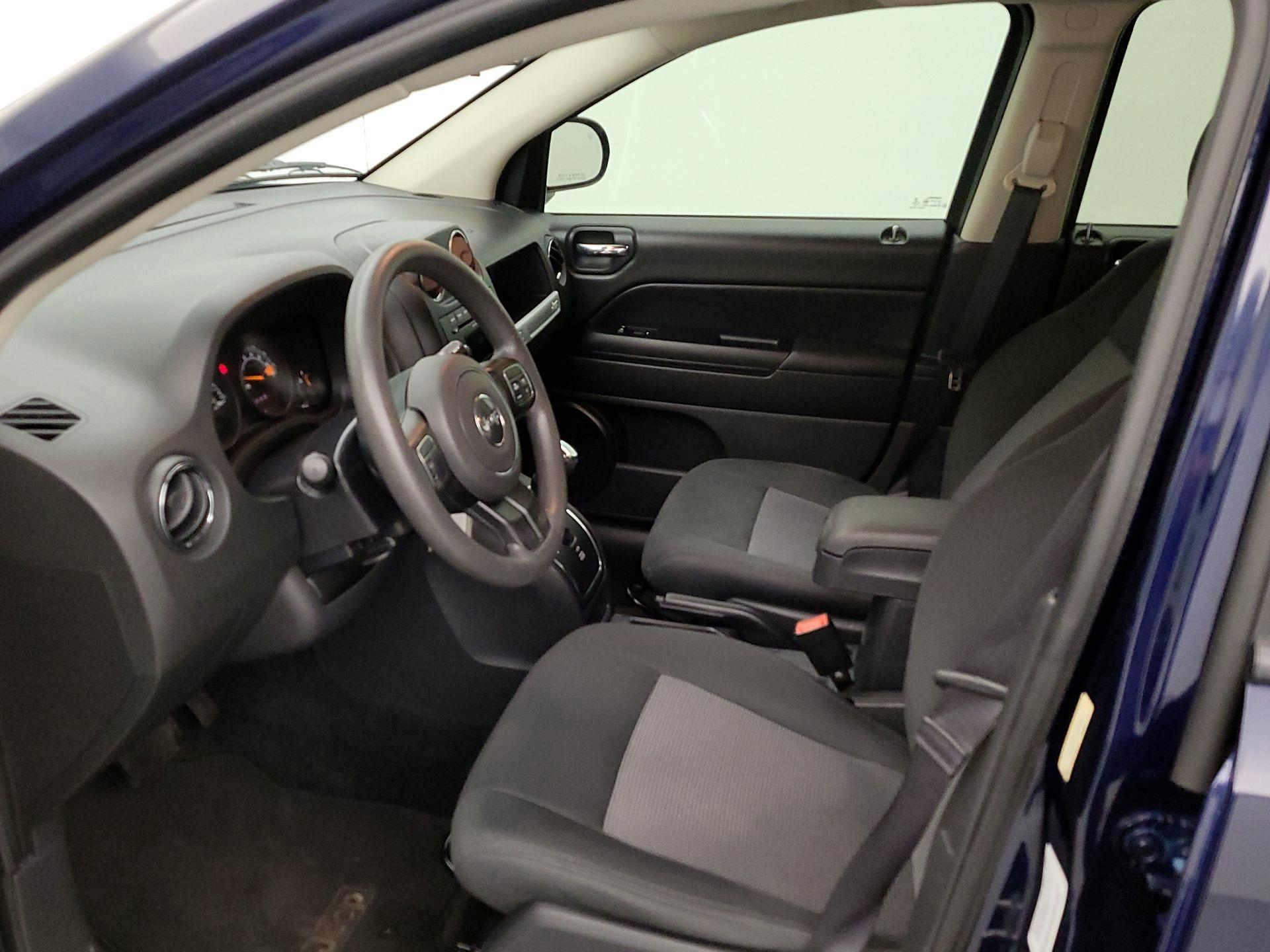 Thumbnail: 2014 Jeep Compass - 11