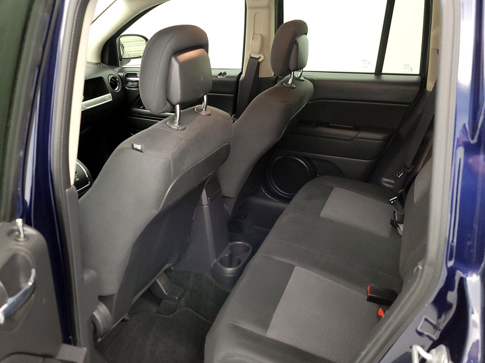 Thumbnail: 2014 Jeep Compass - 17