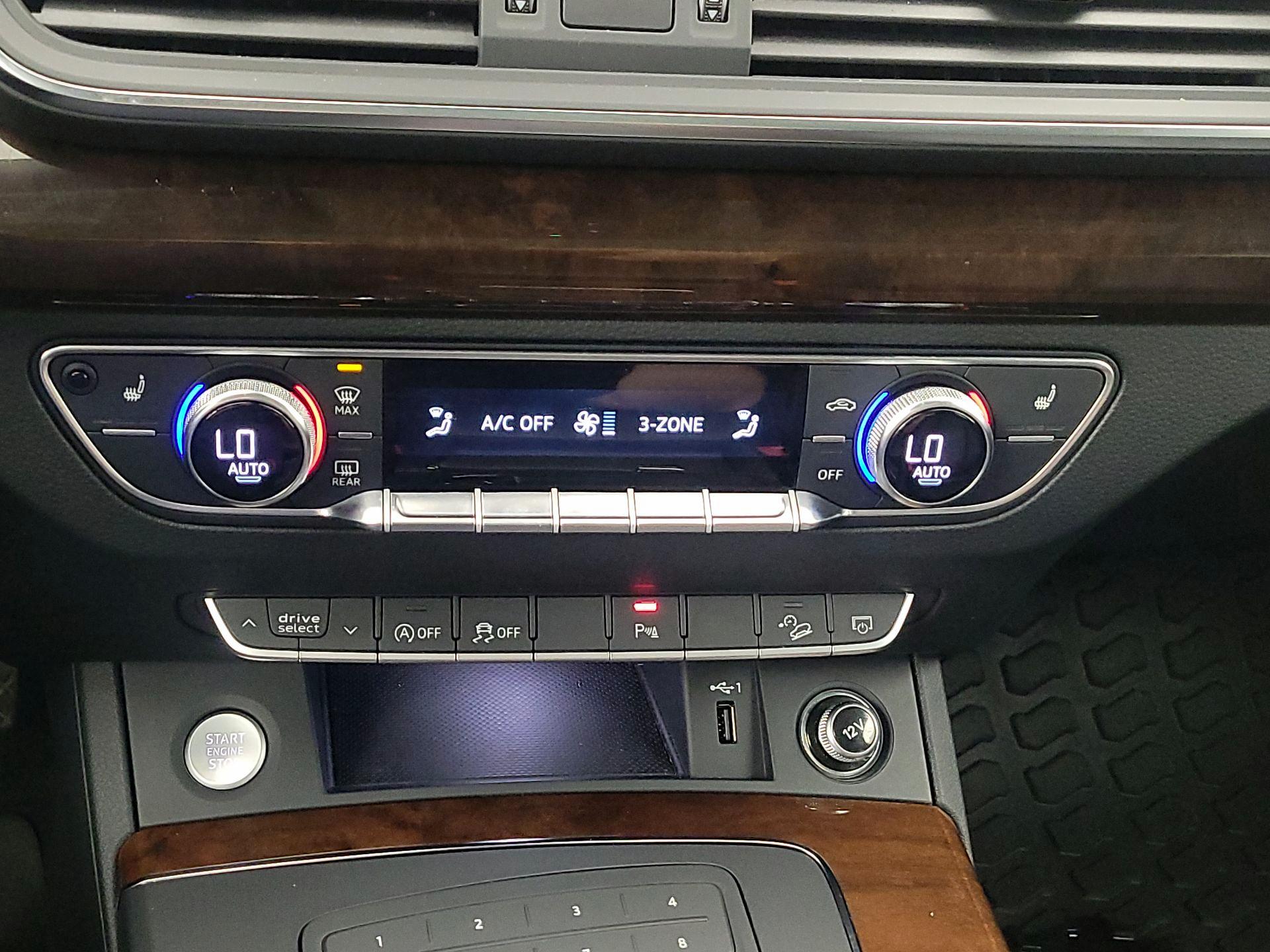 Thumbnail: 2020 Audi Q5 - 16