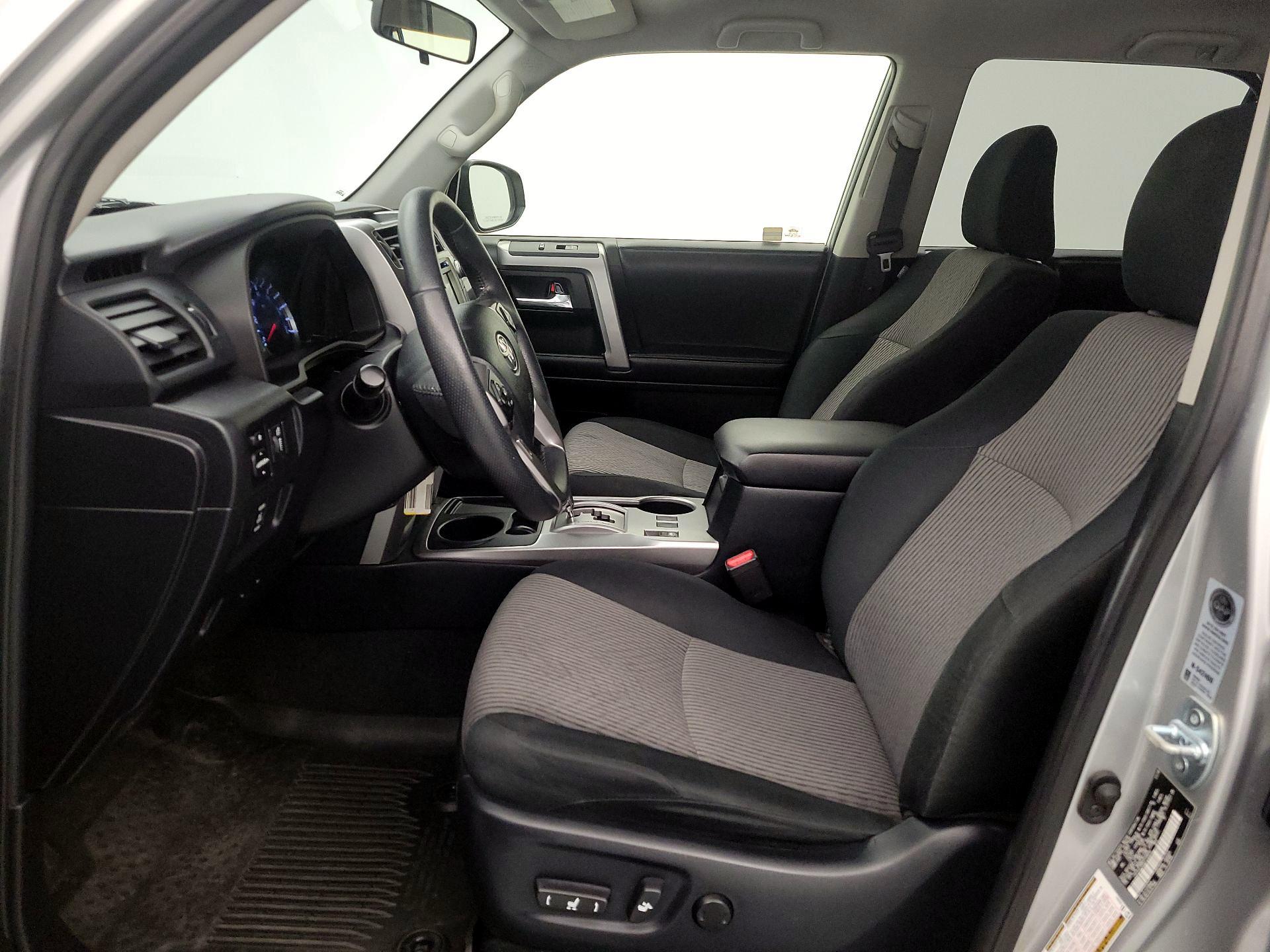 Thumbnail: 2019 Toyota 4Runner - 11