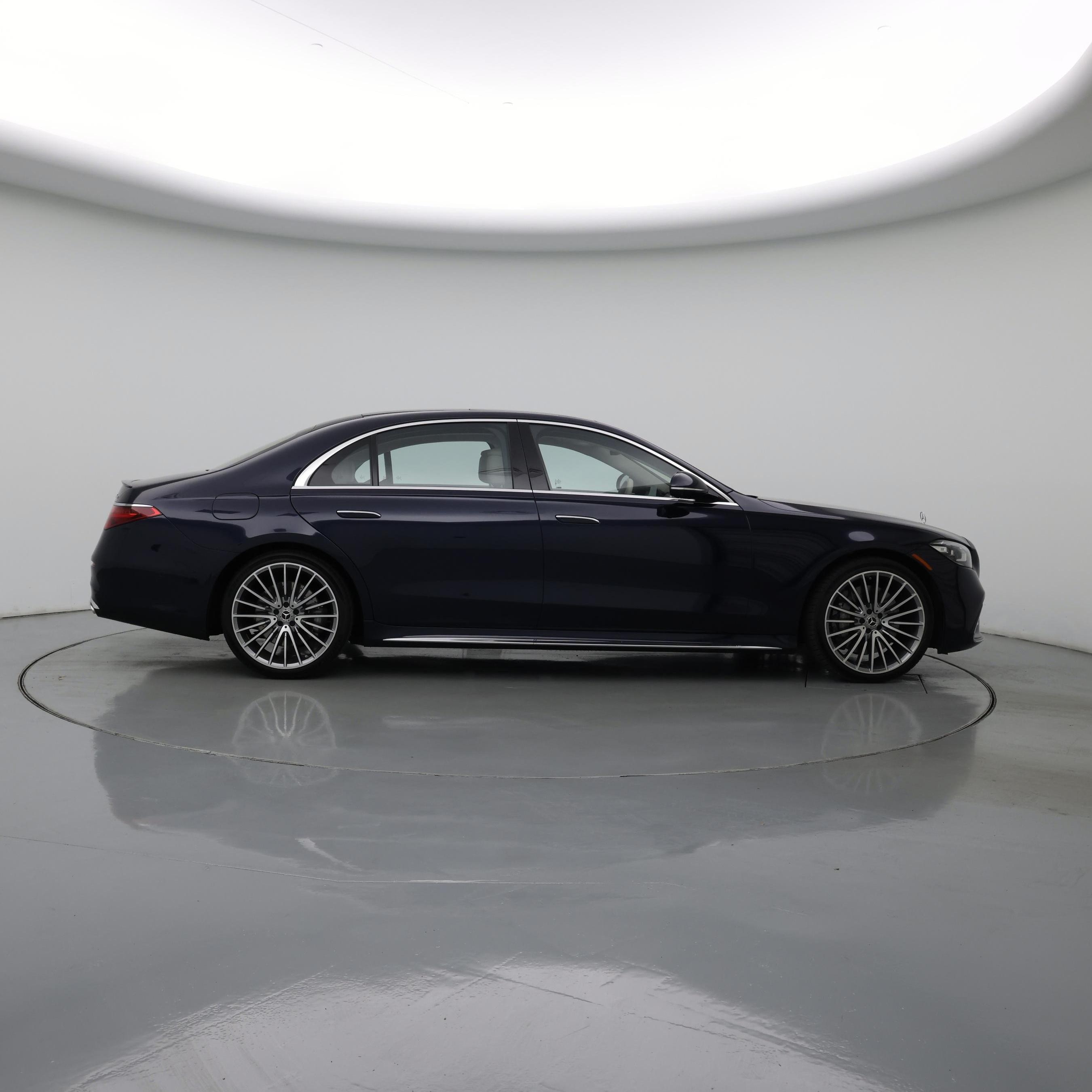 Thumbnail: 2024 Mercedes-Benz S-Class - 7