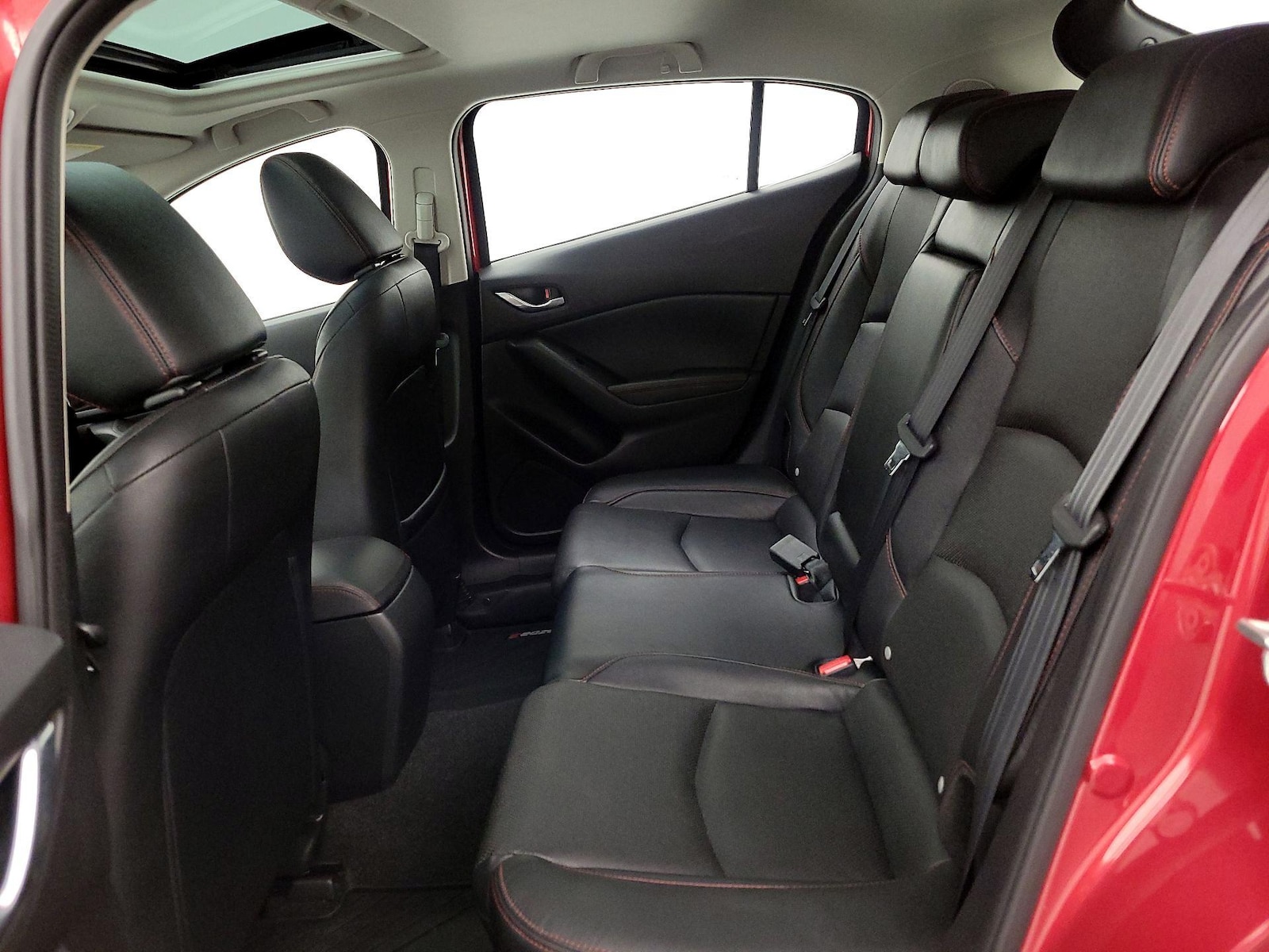 2016 Mazda MAZDA3 s Grand Touring - Photo 20