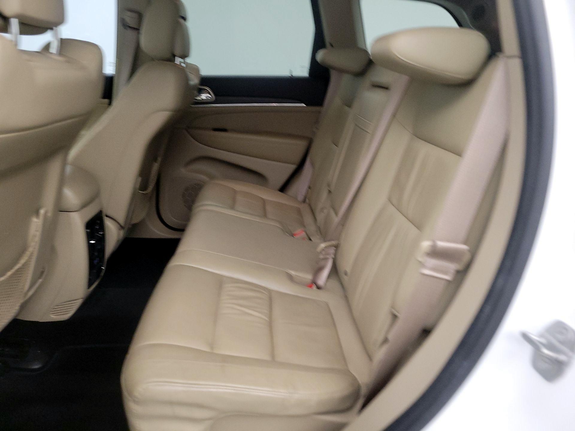 Thumbnail: 2014 Jeep Grand Cherokee - 20