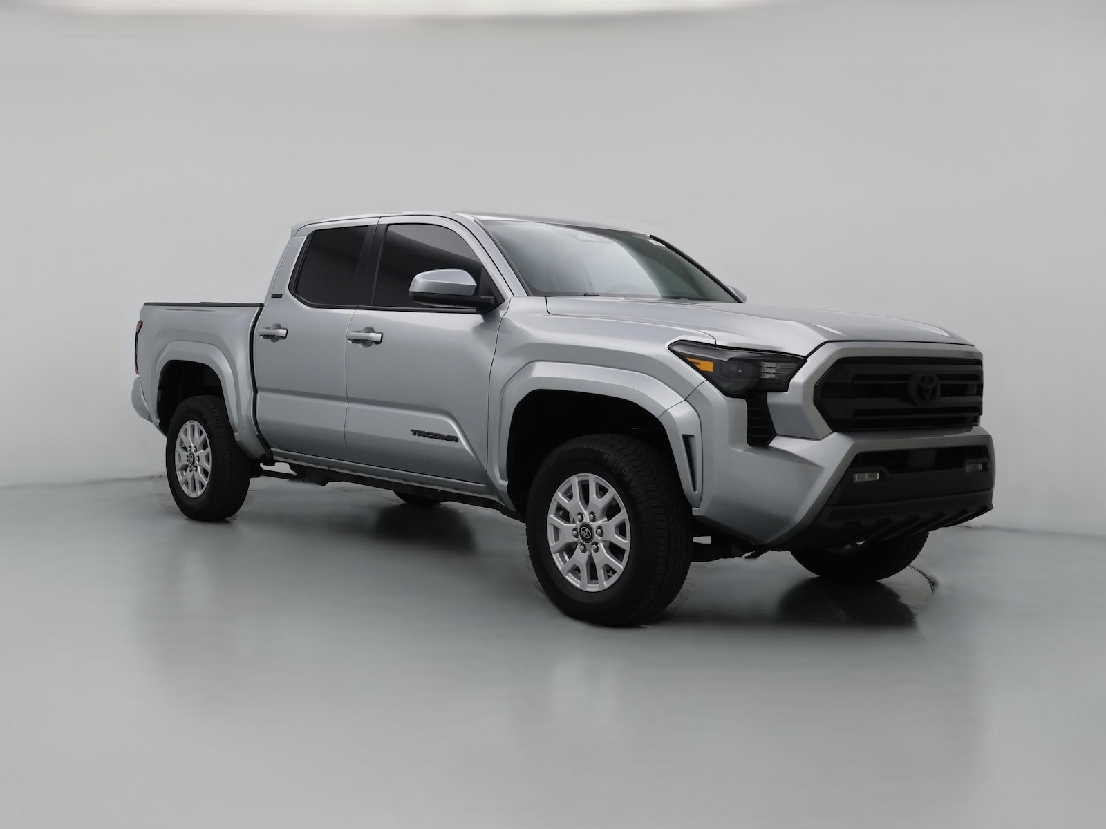 2025 Toyota Tacoma SR5 - Photo 1