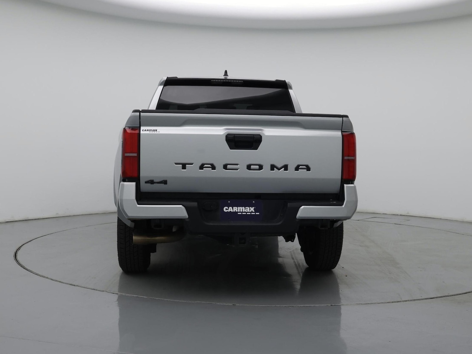2025 Toyota Tacoma SR5 - Photo 7