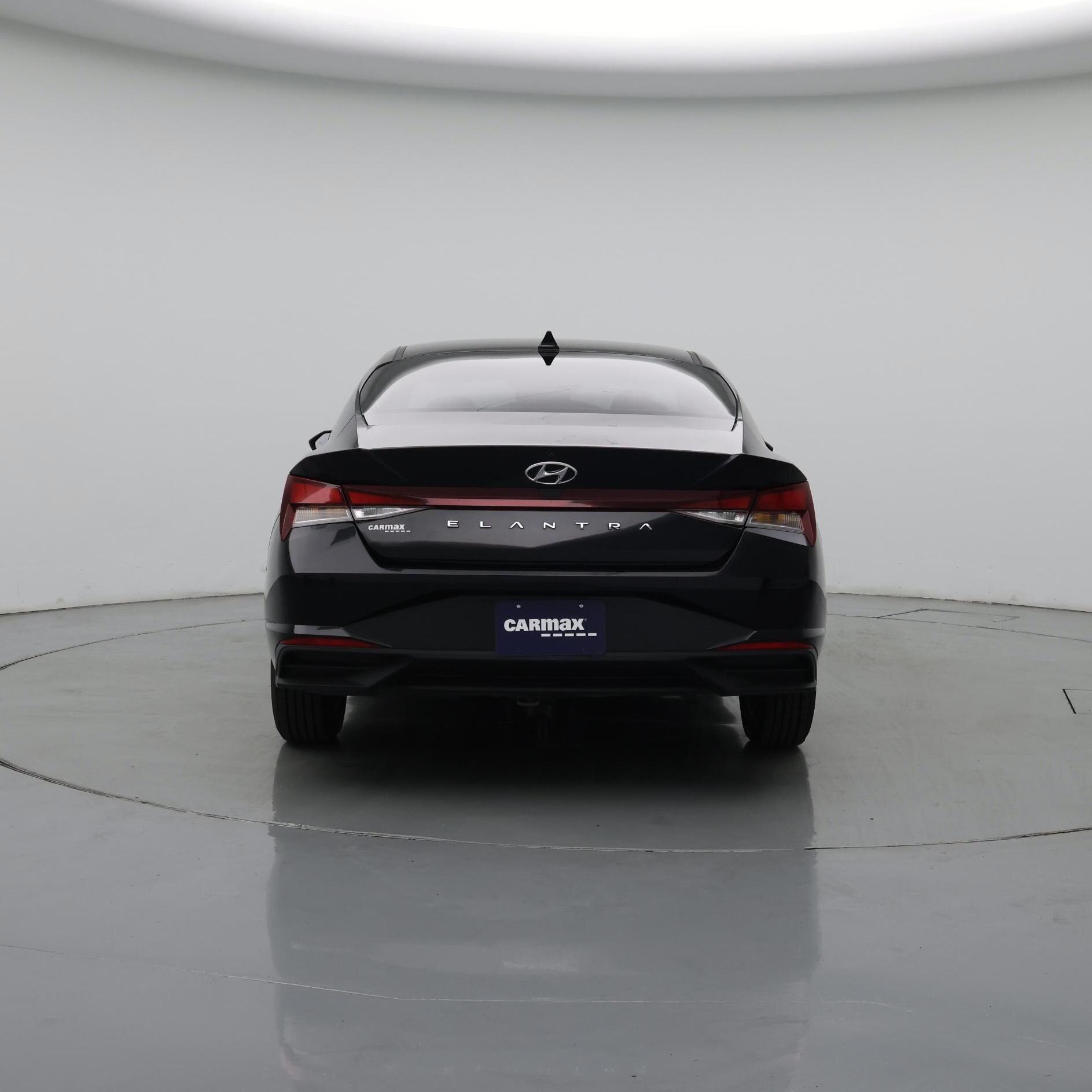Thumbnail: 2023 Hyundai Elantra - 6