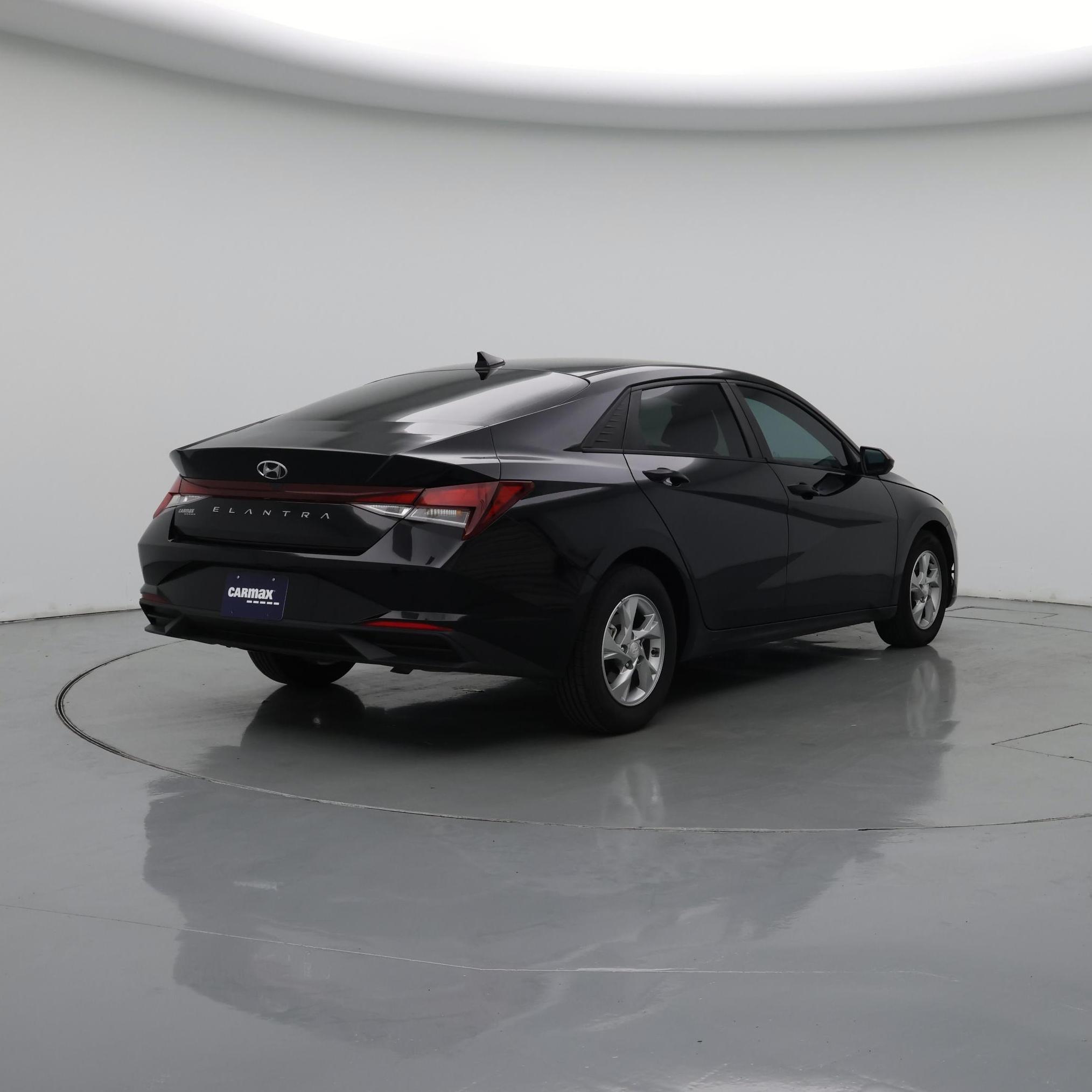 Thumbnail: 2023 Hyundai Elantra - 8