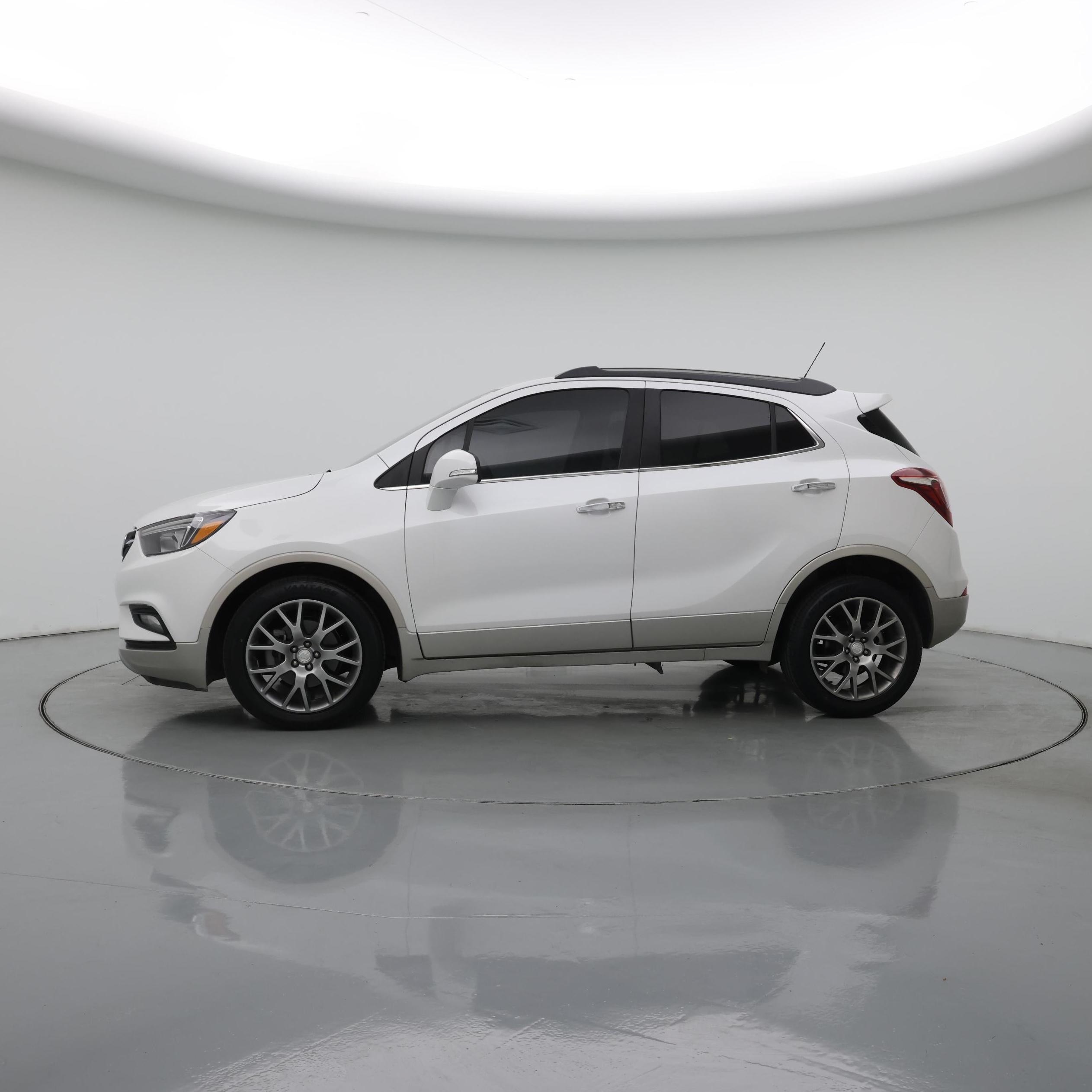 Thumbnail: 2018 Buick Encore - 3