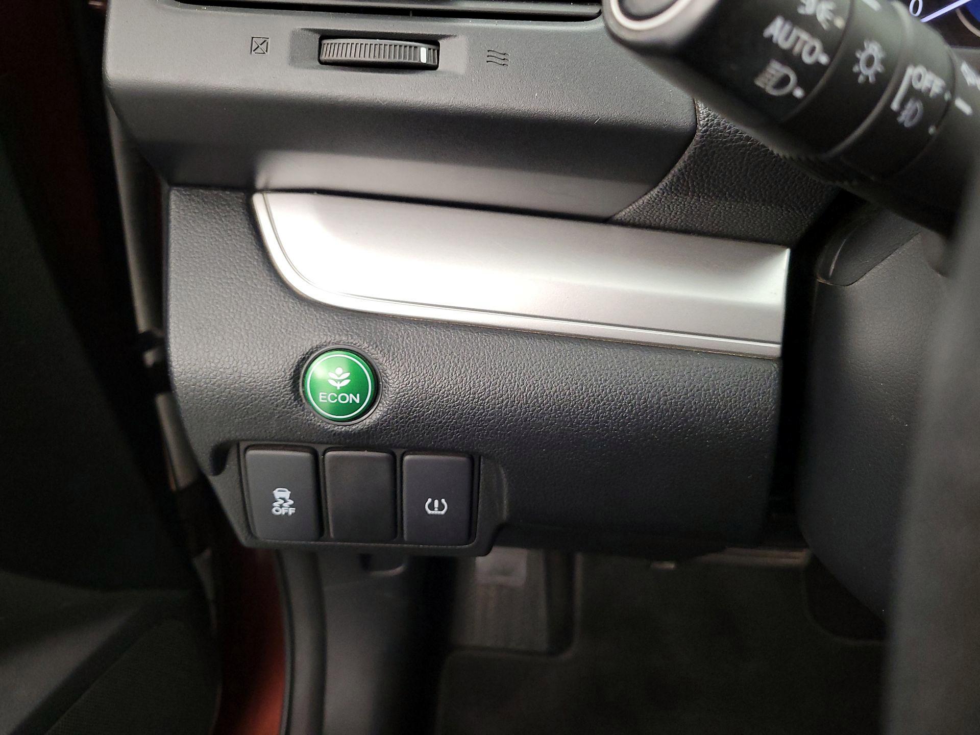Thumbnail: 2016 Honda CR-V - 13
