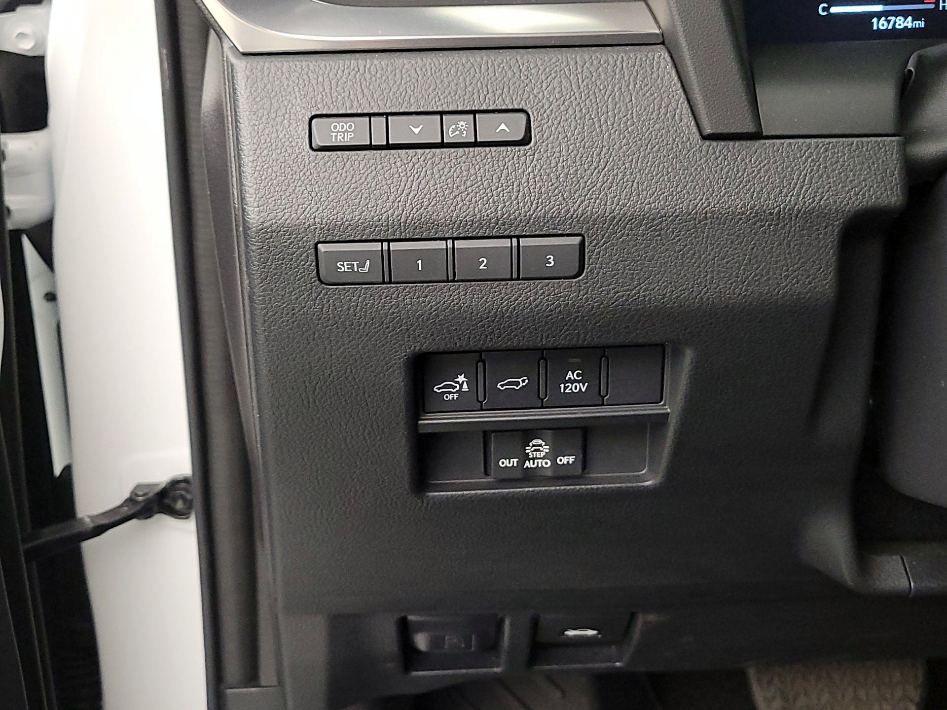 Thumbnail: 2024 Lexus GX - 13