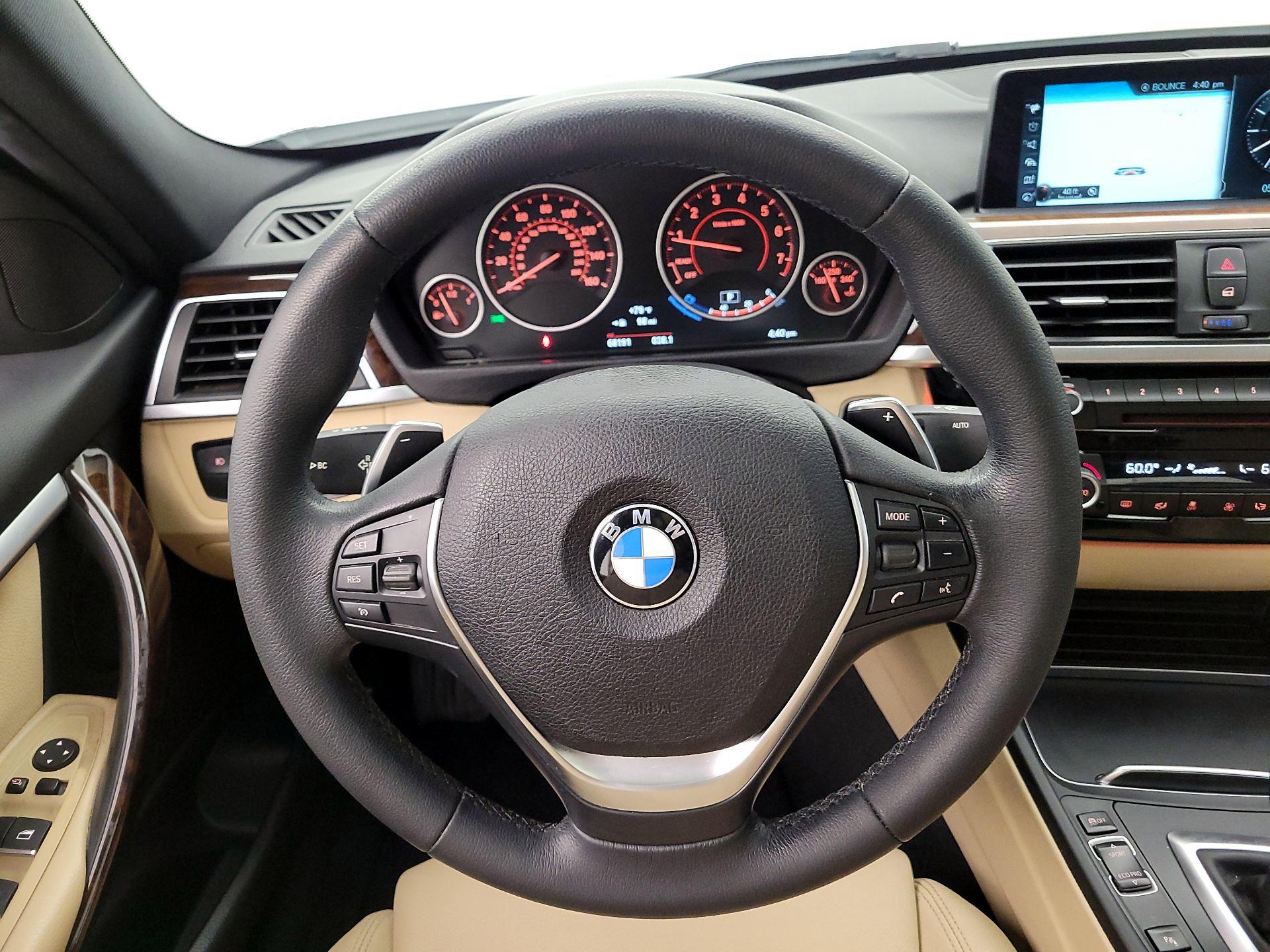 Thumbnail: 2017 BMW 3 Series - 10